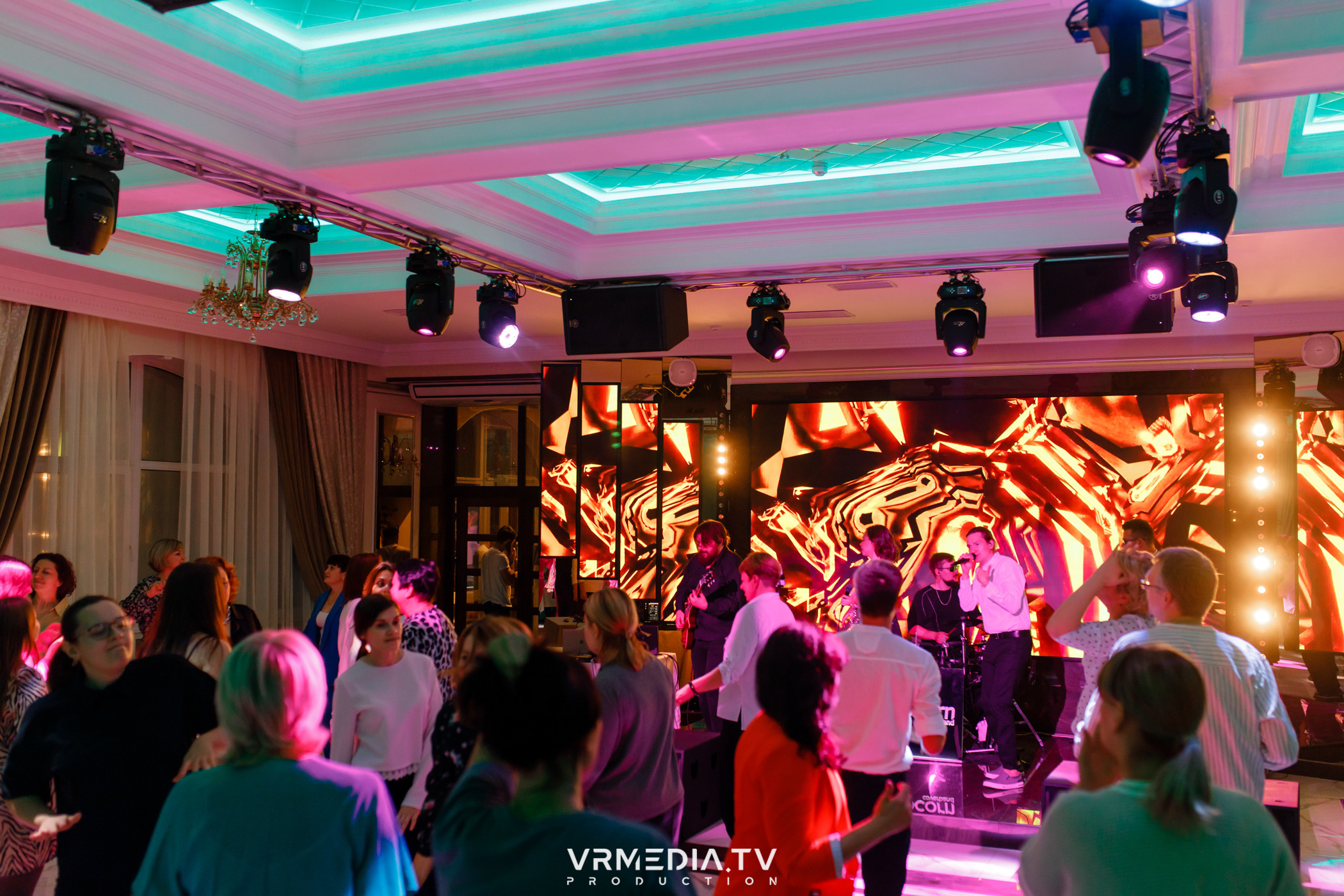 Выходные в ресторане «Лазурный берег»