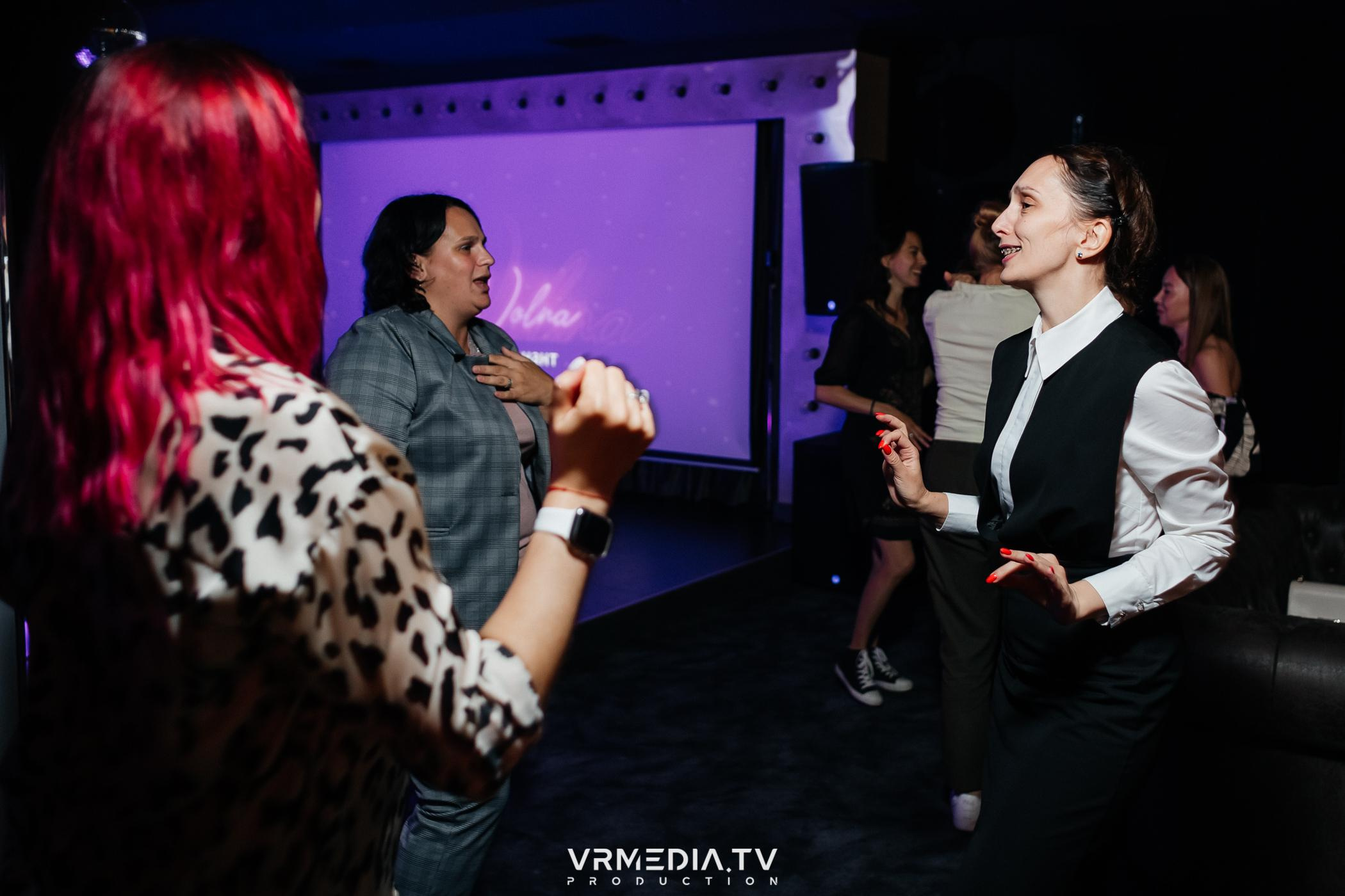 Выходные в караоке-баре «Volna»