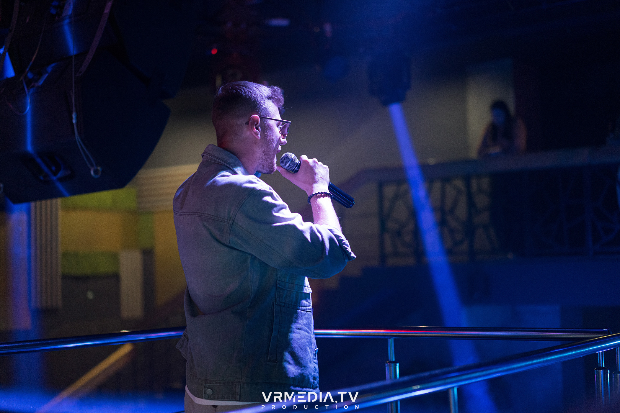 Выходные в баре «Друзья»