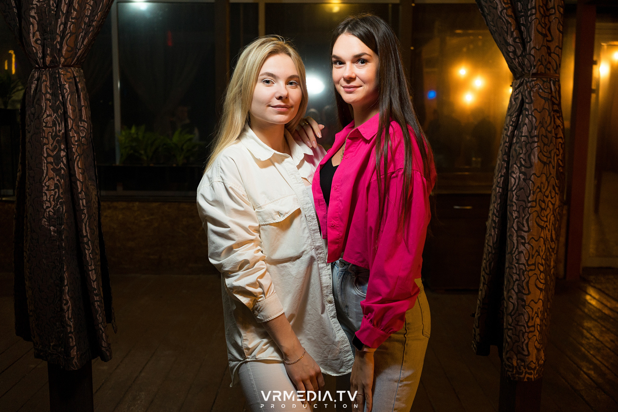 Выходные в баре «Друзья»