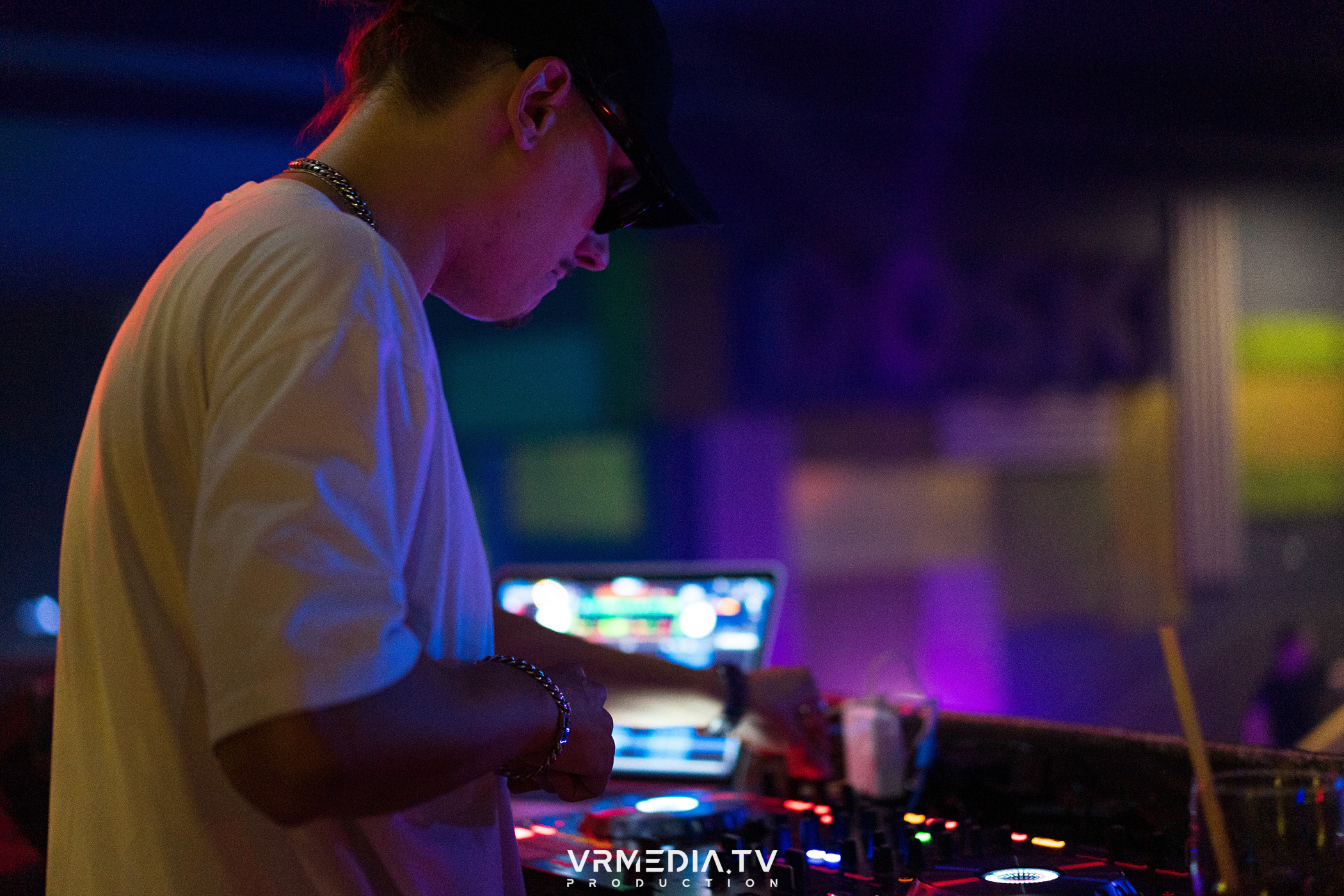 Выходные в баре «Друзья»