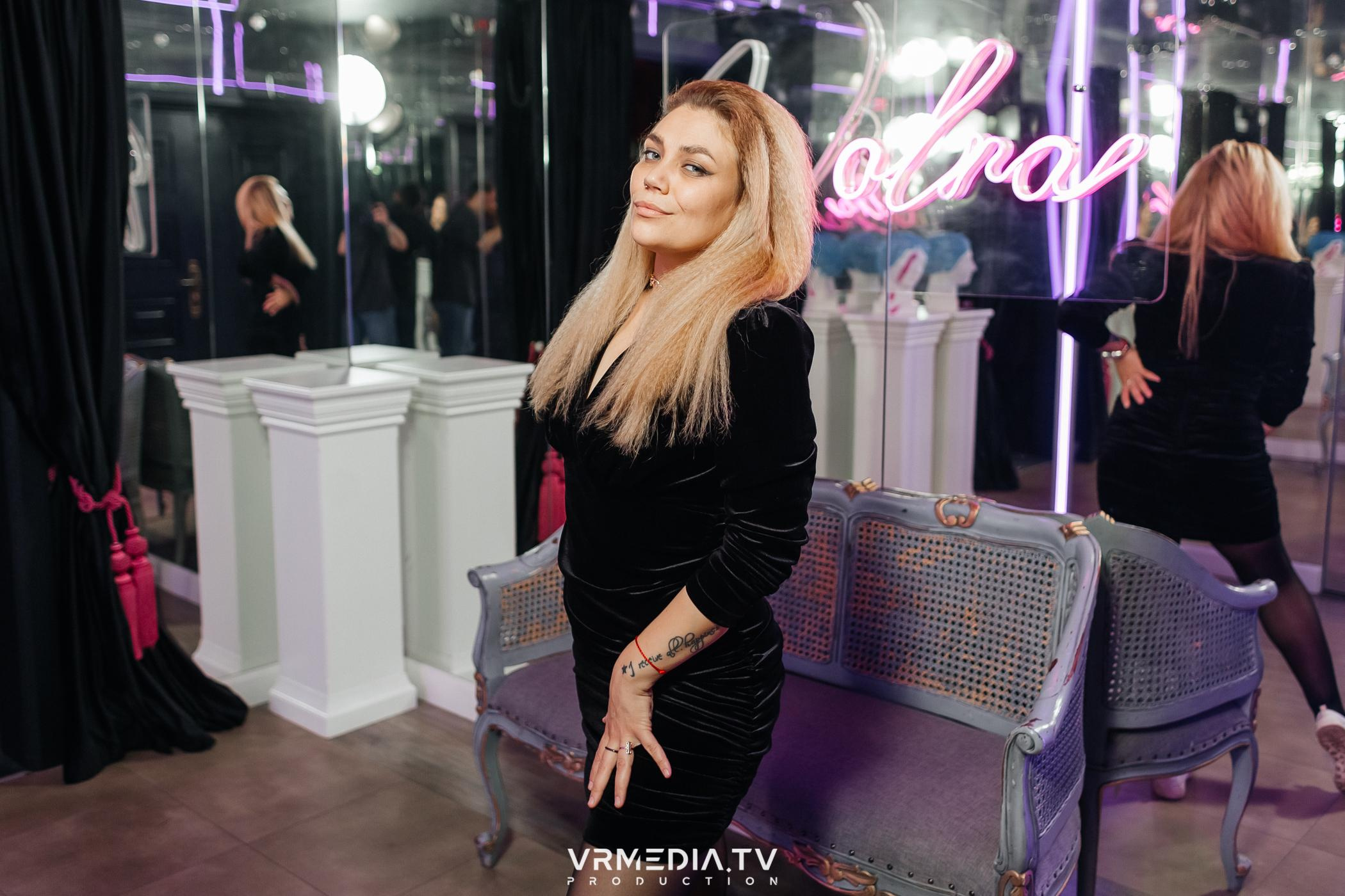 «Gentlemen show» в караоке-баре «Volna»