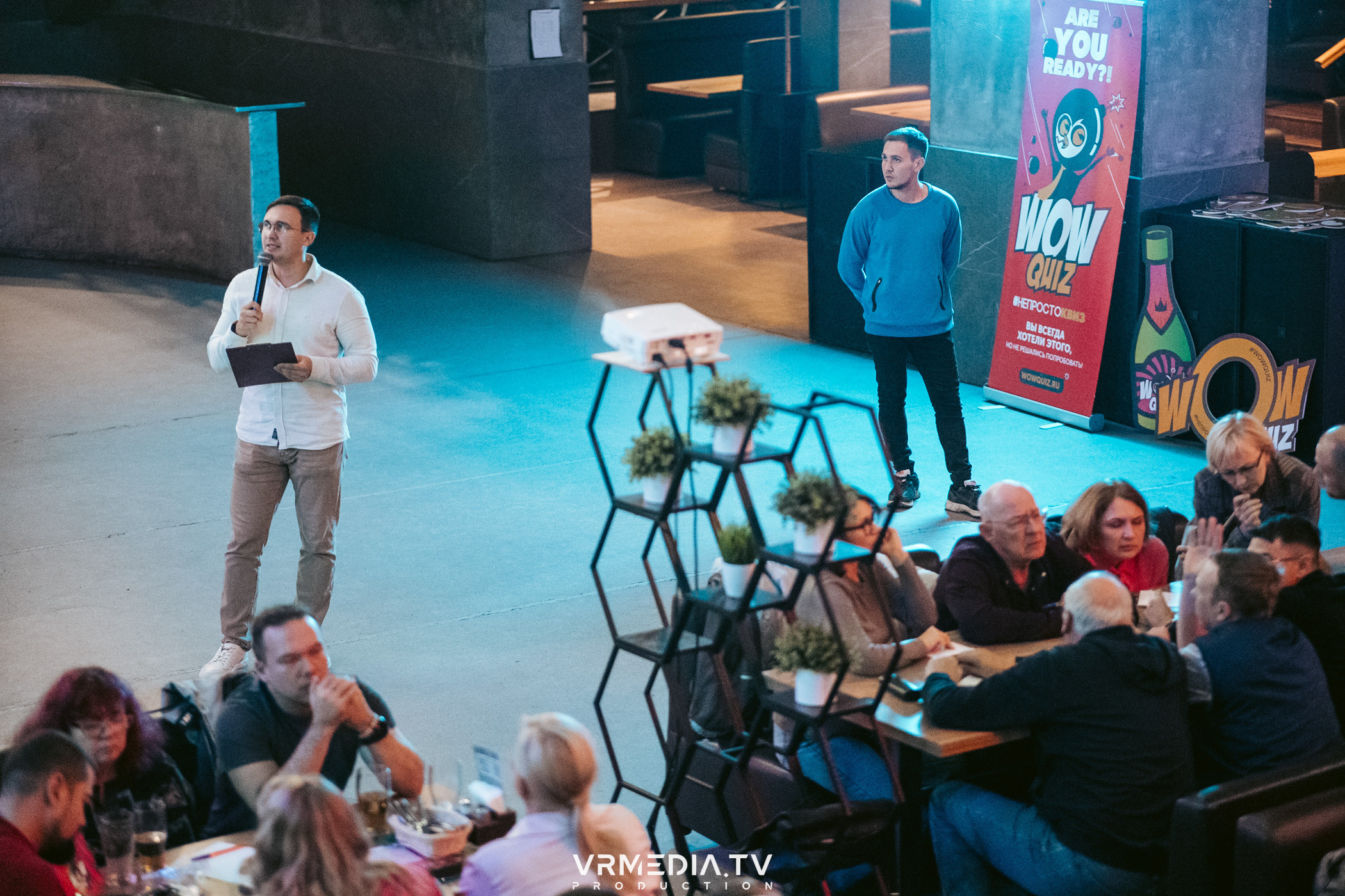 WoW QuiZ в баре «Друзья»