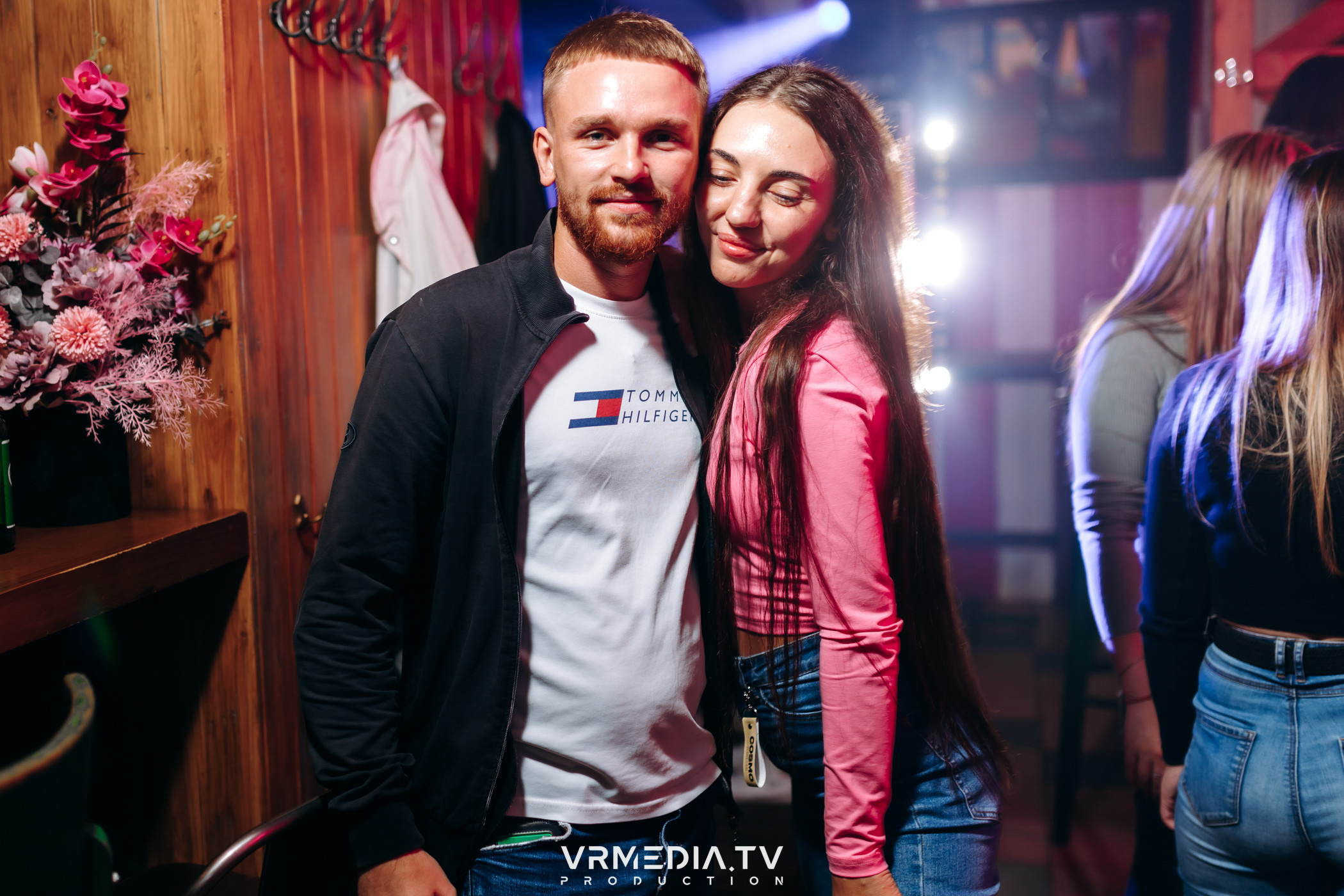 Бару «Cosmo» — 8 лет!