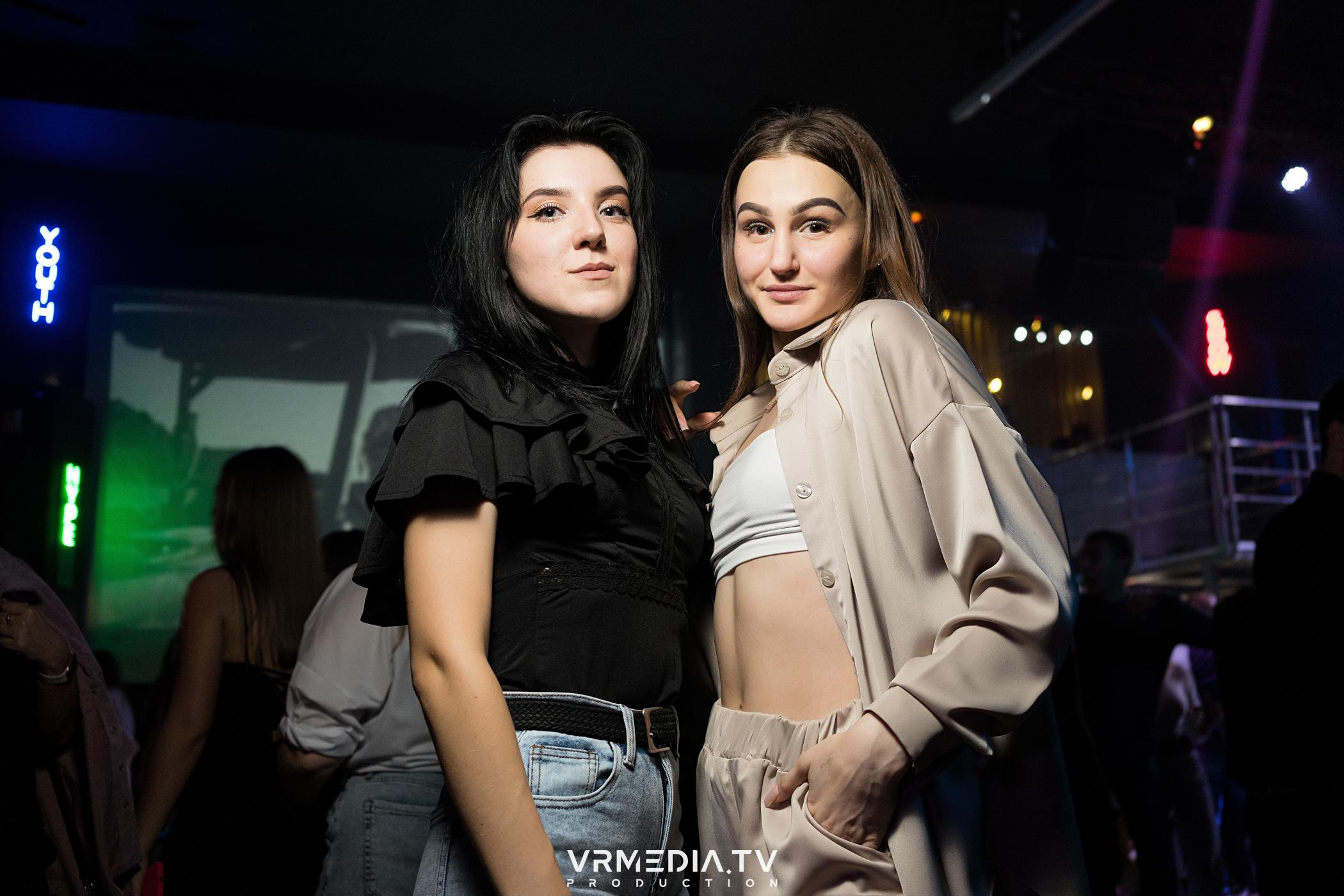 Выходные в баре «DOSKI»