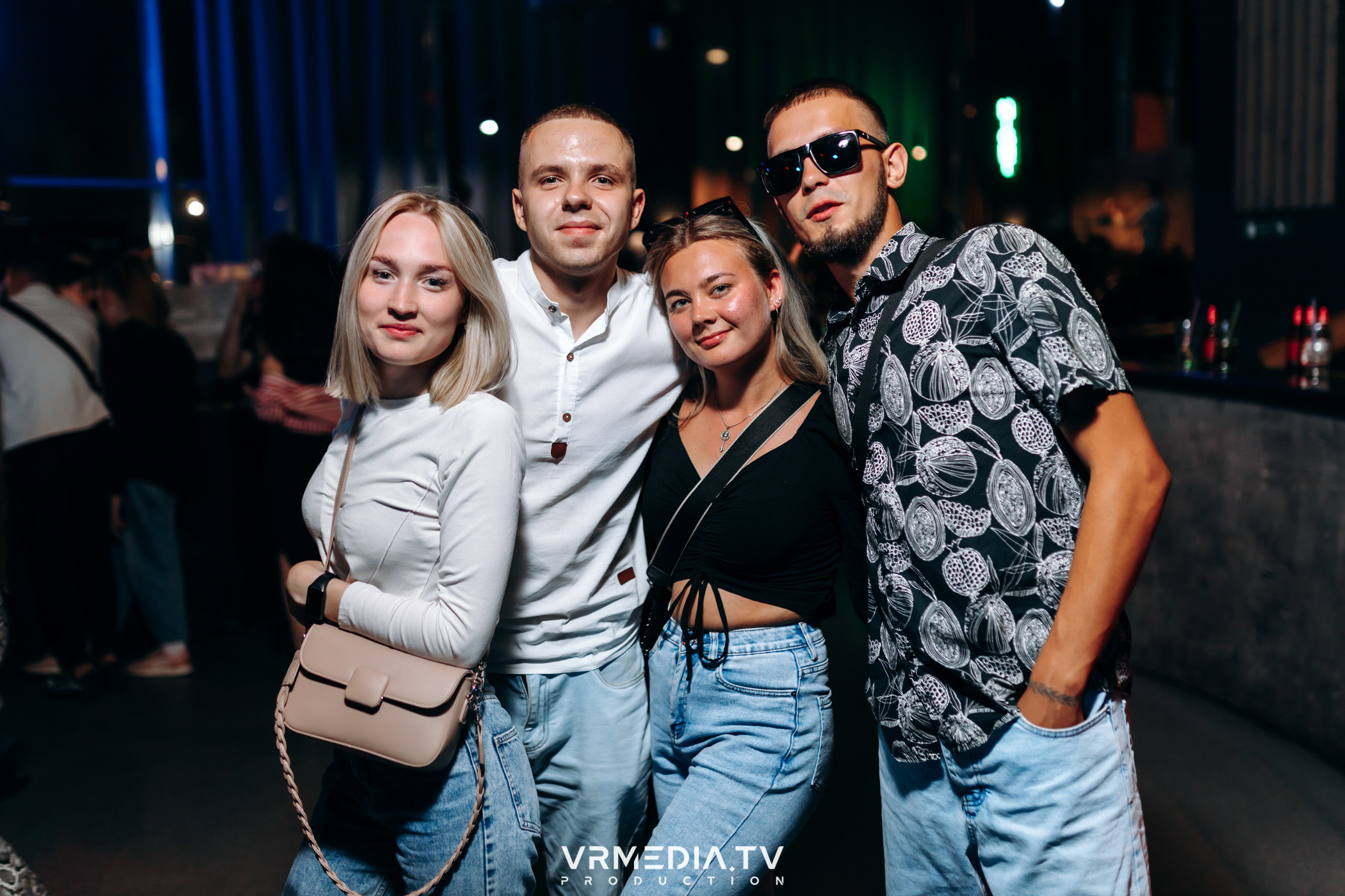 Выходные в баре «DOSKI»