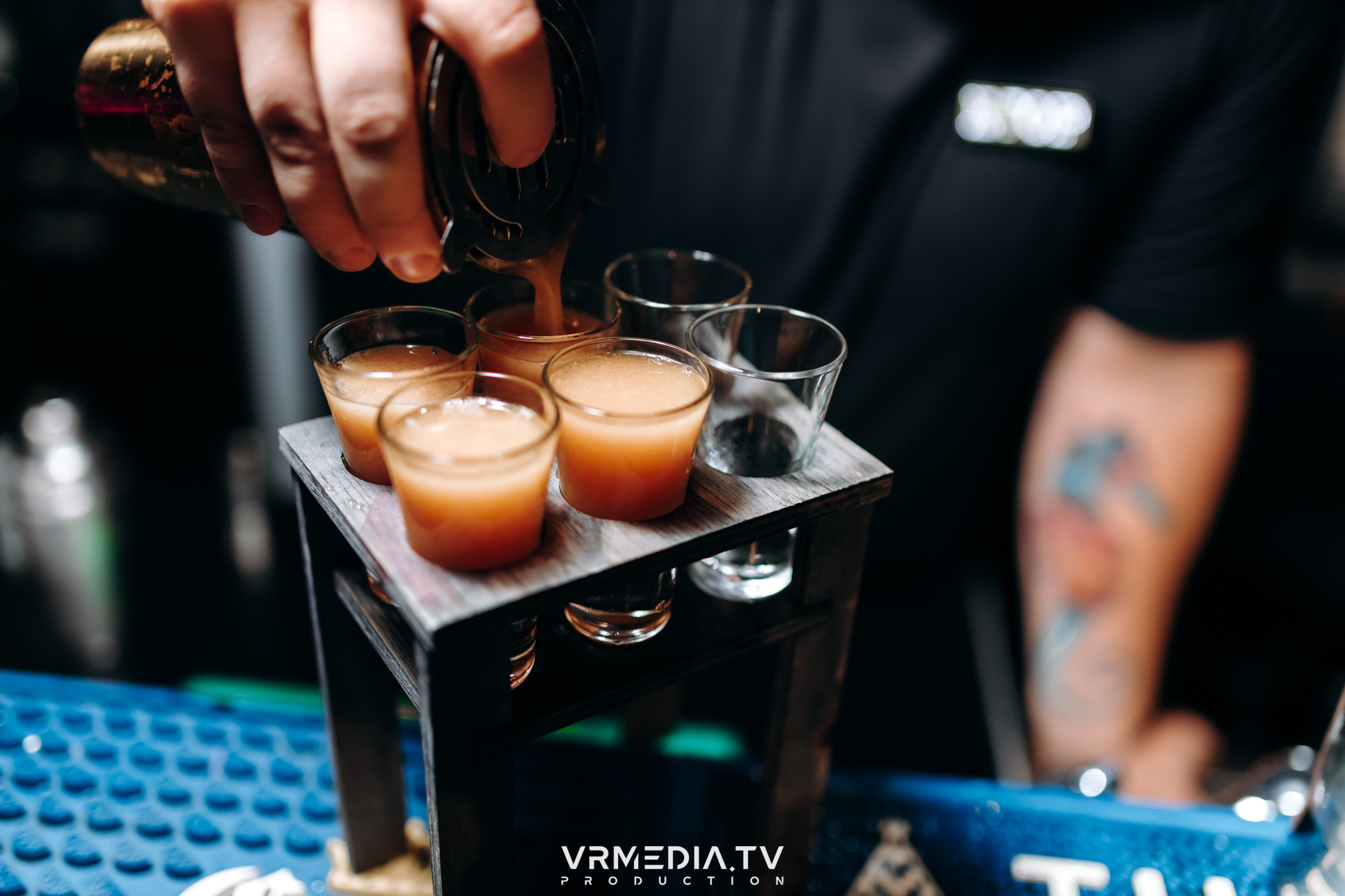 «Black Out» в караоке-баре «Volna»