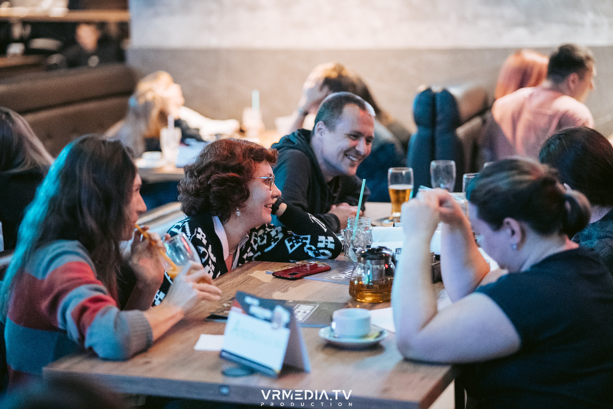 Эйнштейн party в баре «Друзья»