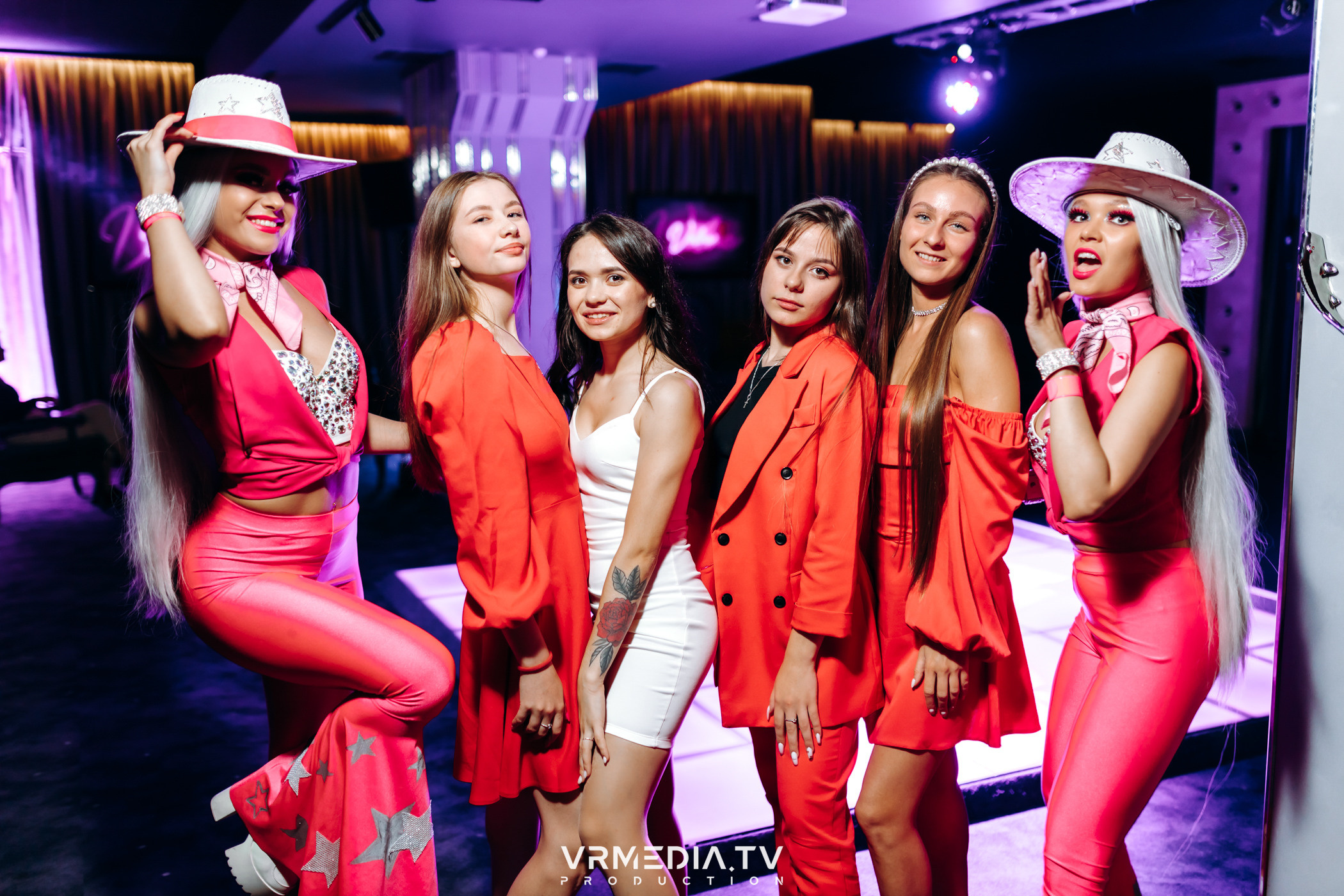 «Barbie party» в караоке-баре «Volna»