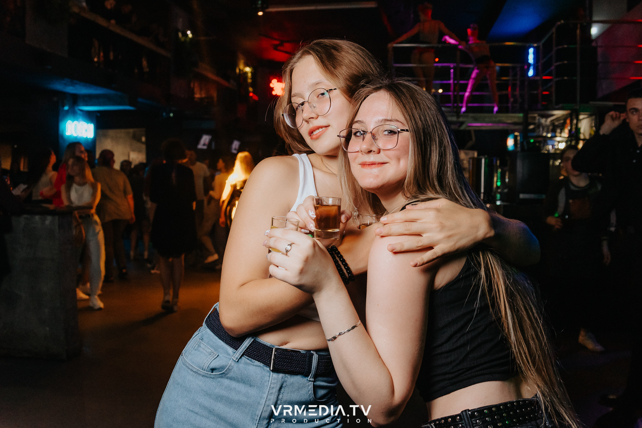 Выходные в баре «DOSKI»