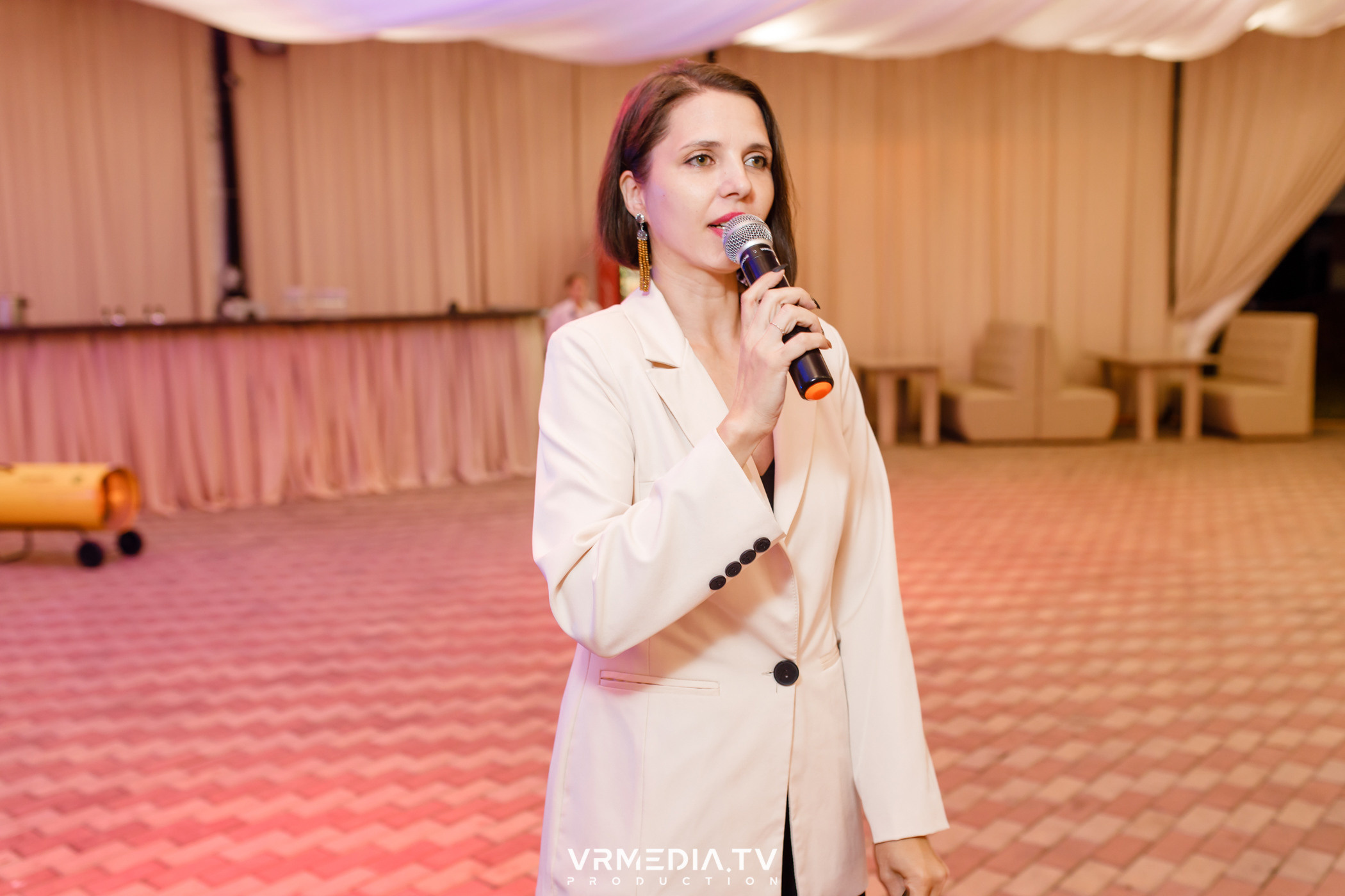 «Прошла жара» в ресторане «Империя»