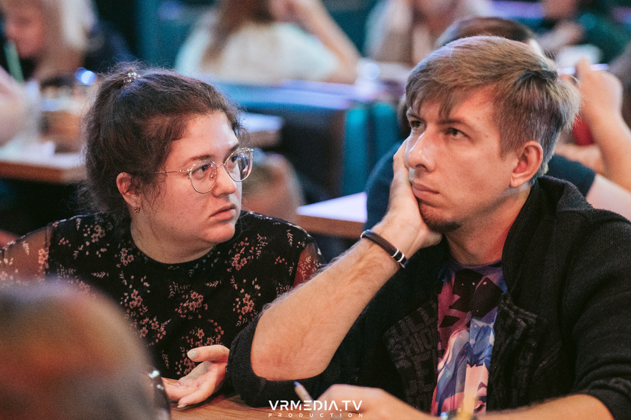 Эйнштейн party в баре «Друзья»