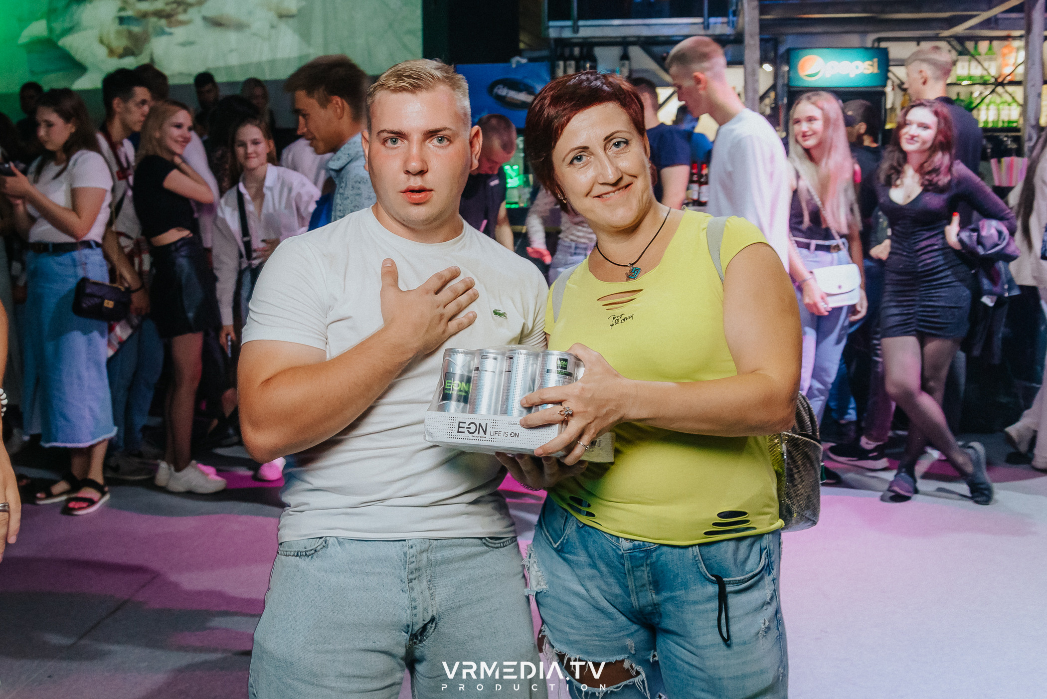 Выходные в баре «DOSKI»