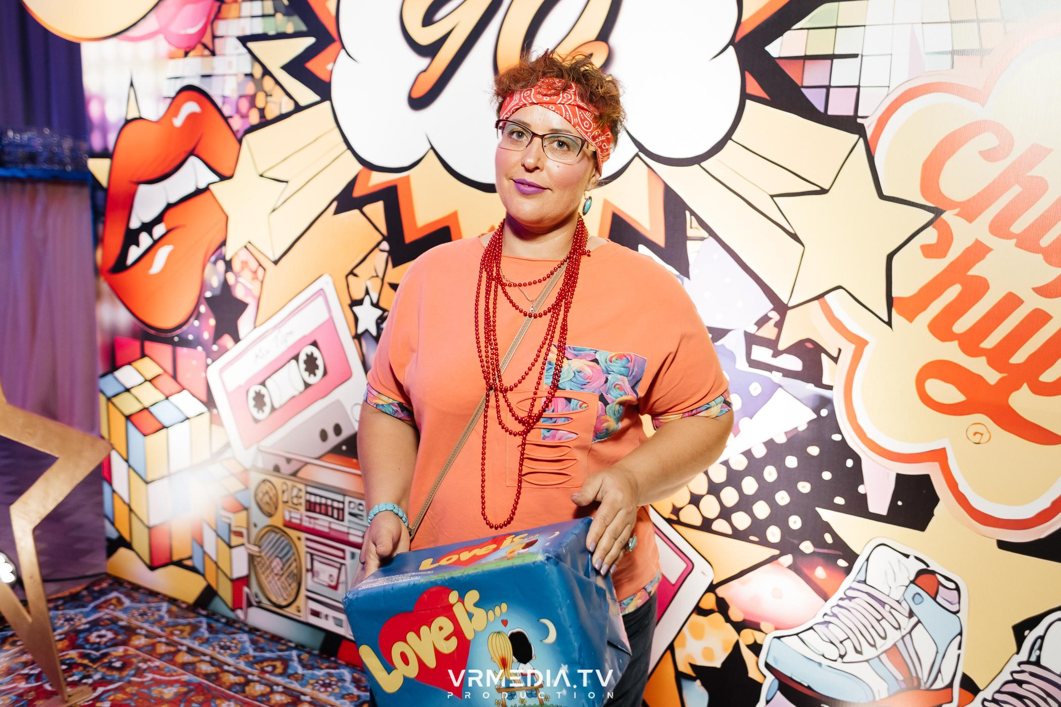 Дискотека 90-х в ресторане «Империя»