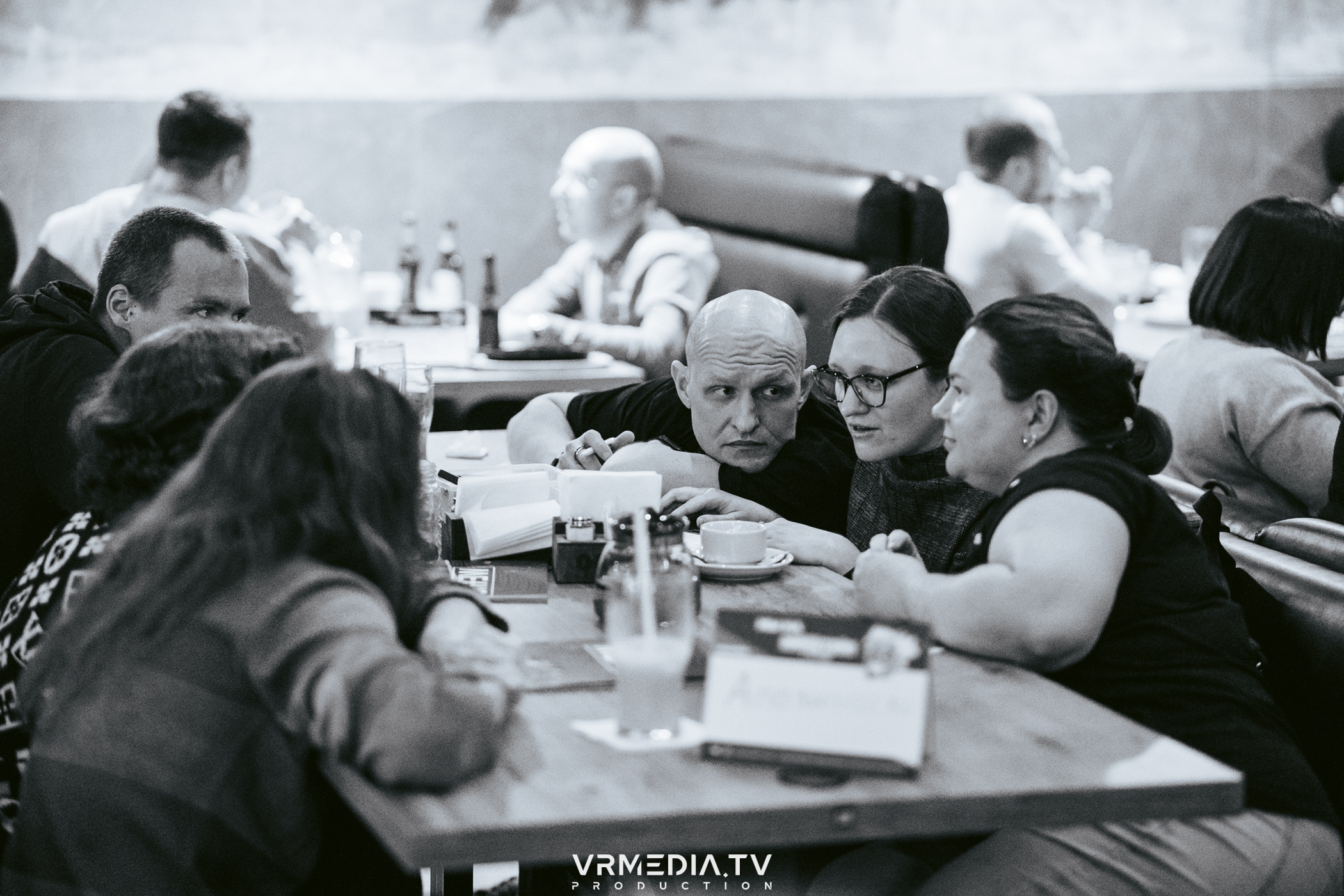 Эйнштейн party в баре «Друзья»