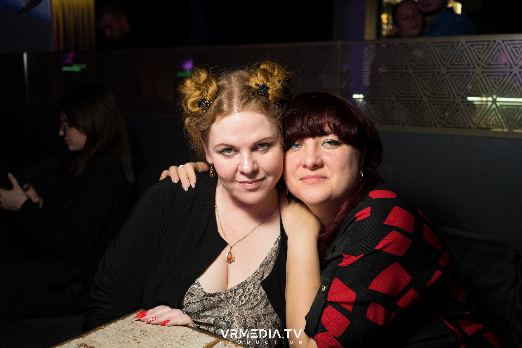 THE GOLD VOICE в караоке-баре «Volna»