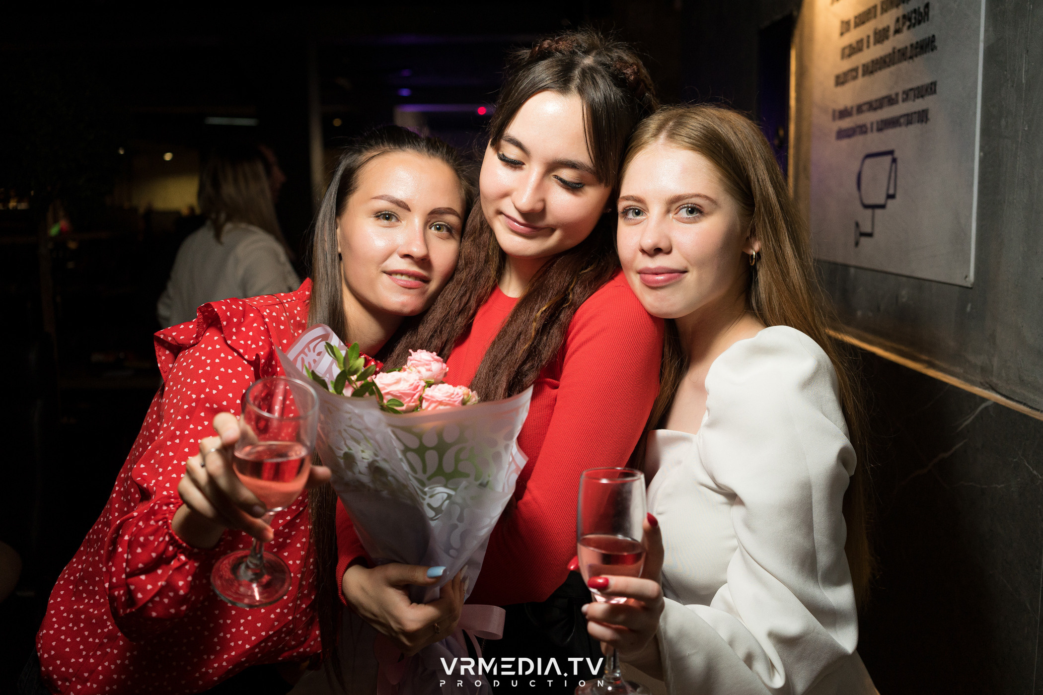 Октоберфест в баре «Друзья»