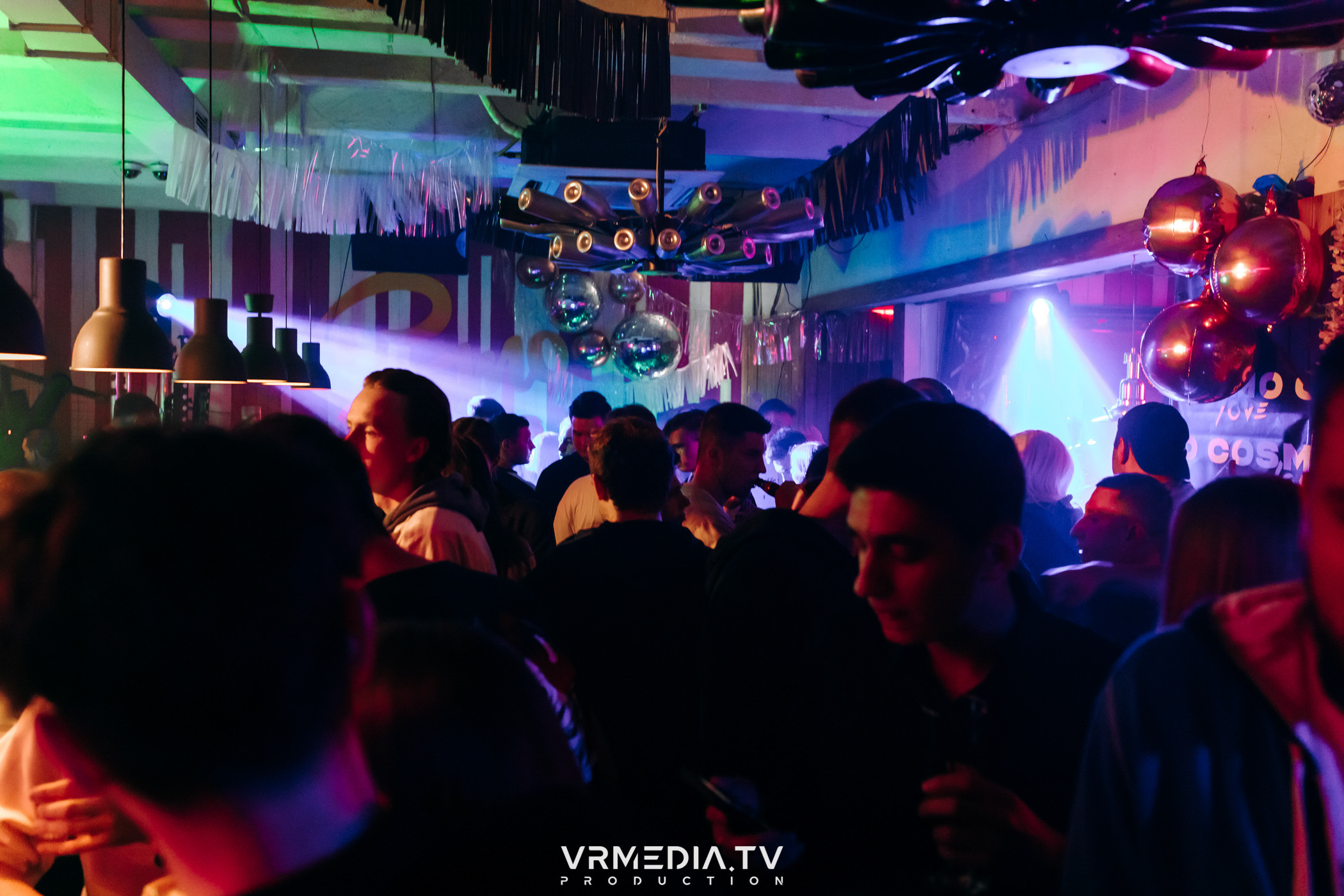 Бару «Cosmo» — 8 лет!