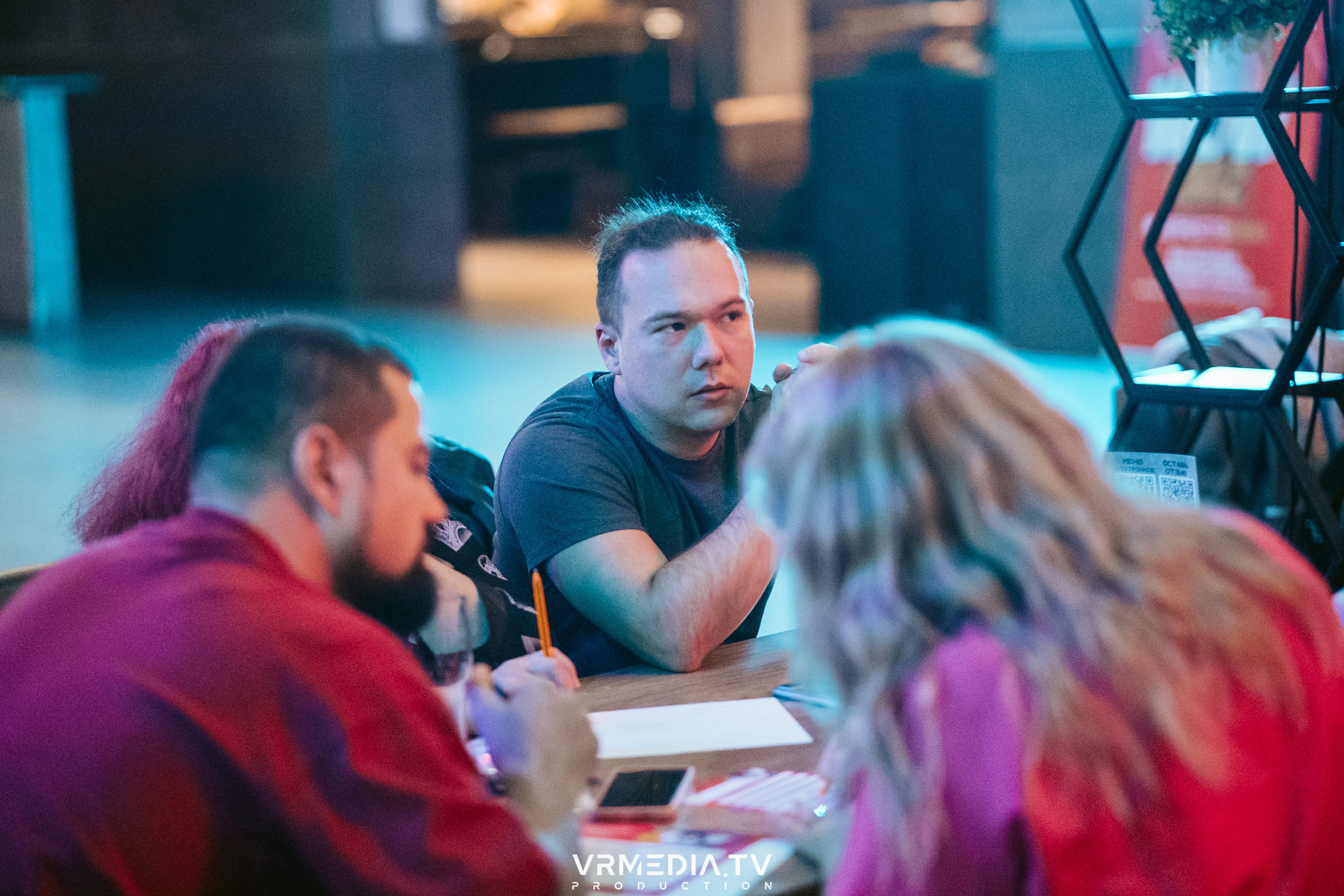 WoW QuiZ в баре «Друзья»