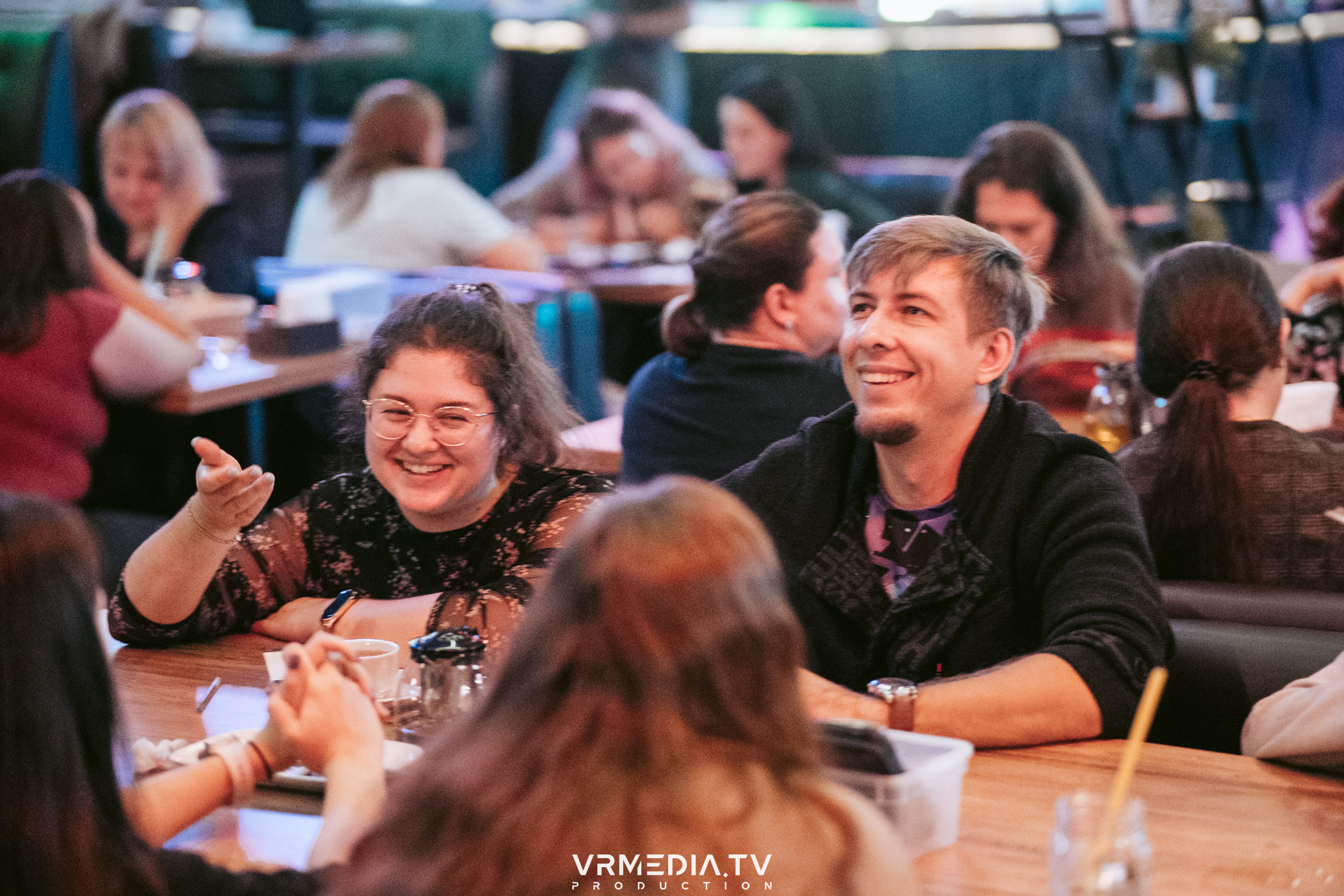 Эйнштейн party в баре «Друзья»