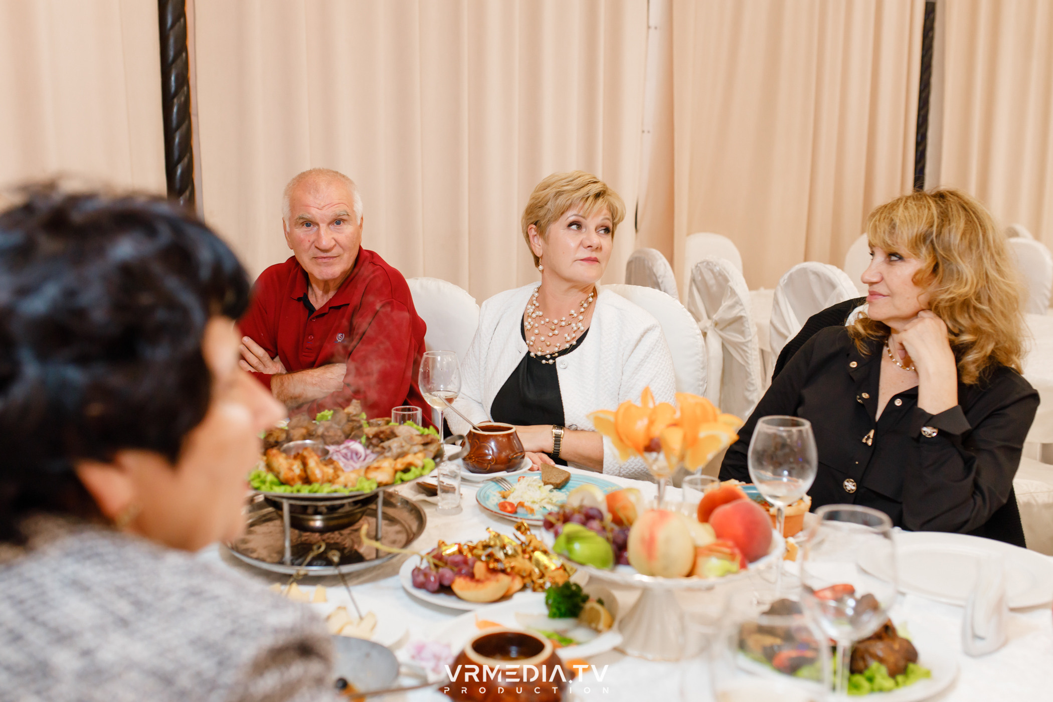 «Прошла жара» в ресторане «Империя»
