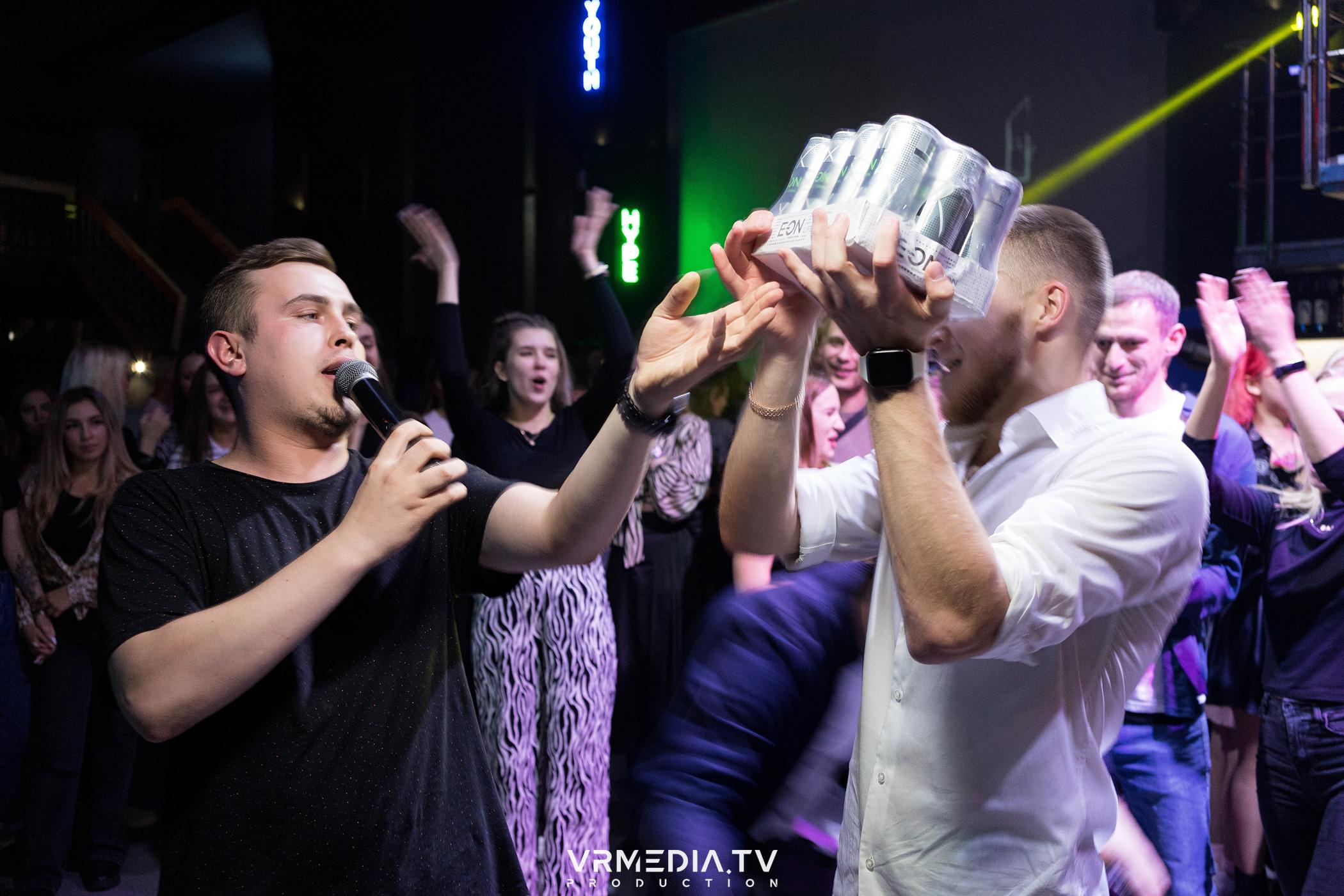 Выходные в баре «DOSKI»