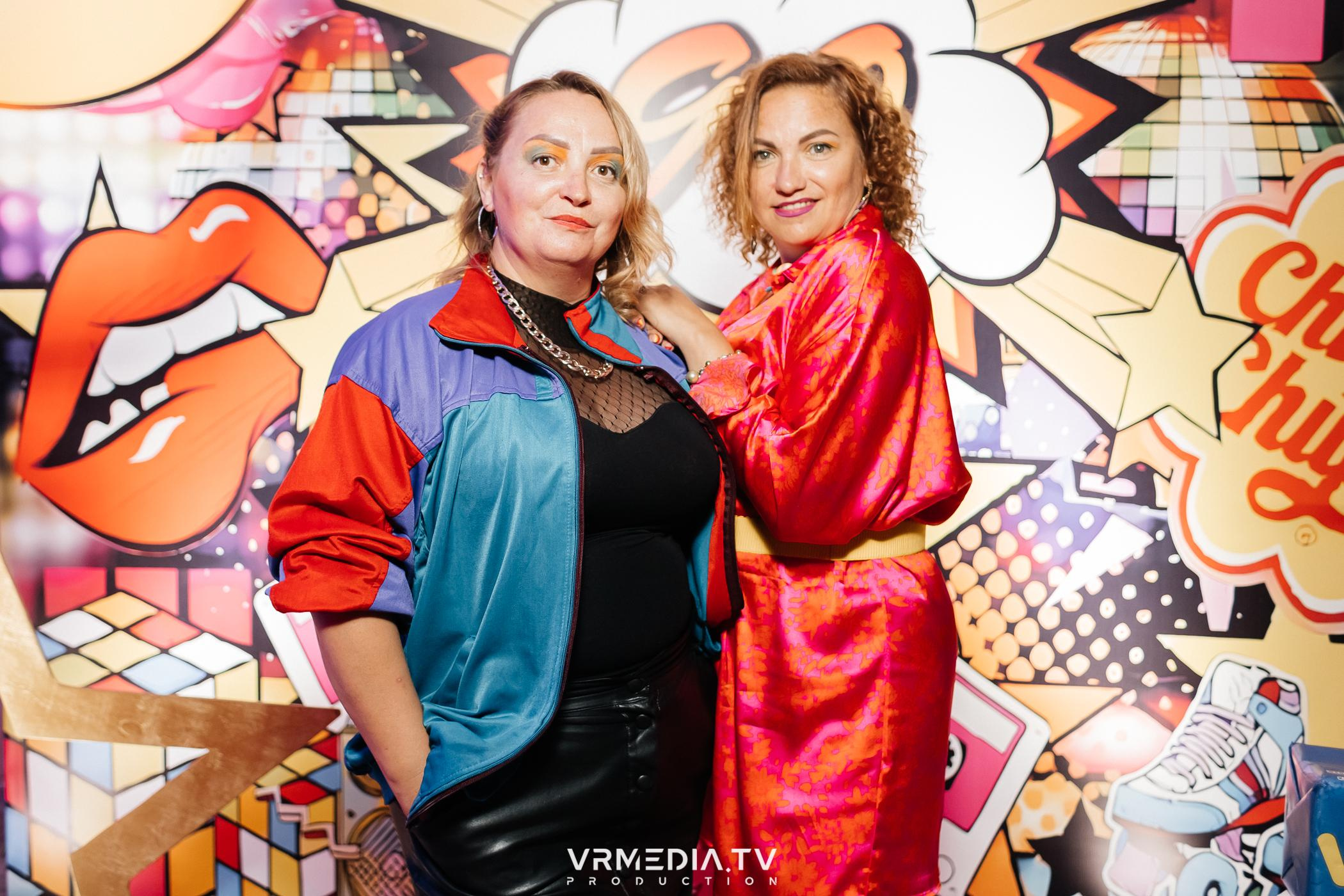 Дискотека 90-х в ресторане «Империя»