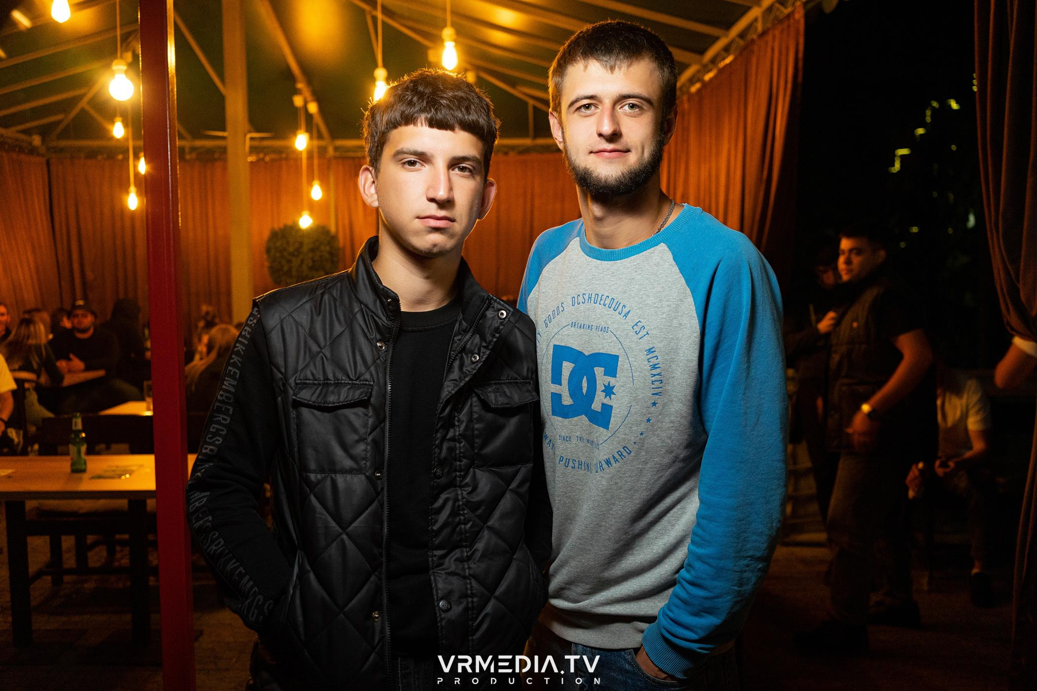 Выходные в баре «DOSKI»