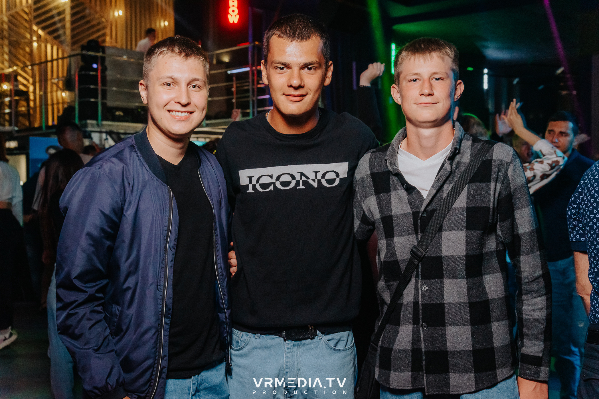 Выходные в баре «DOSKI»