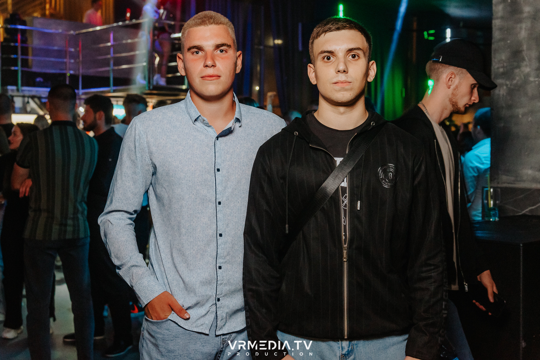 Выходные в баре «DOSKI»