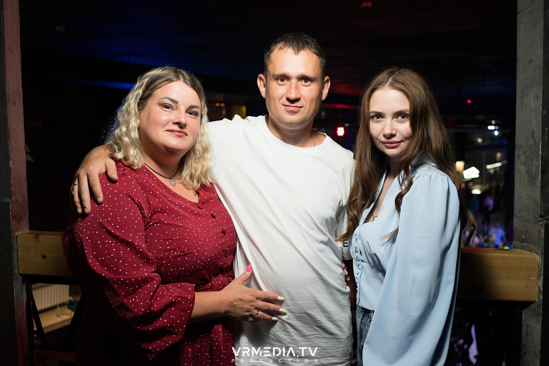 Выходные в баре «DOSKI»