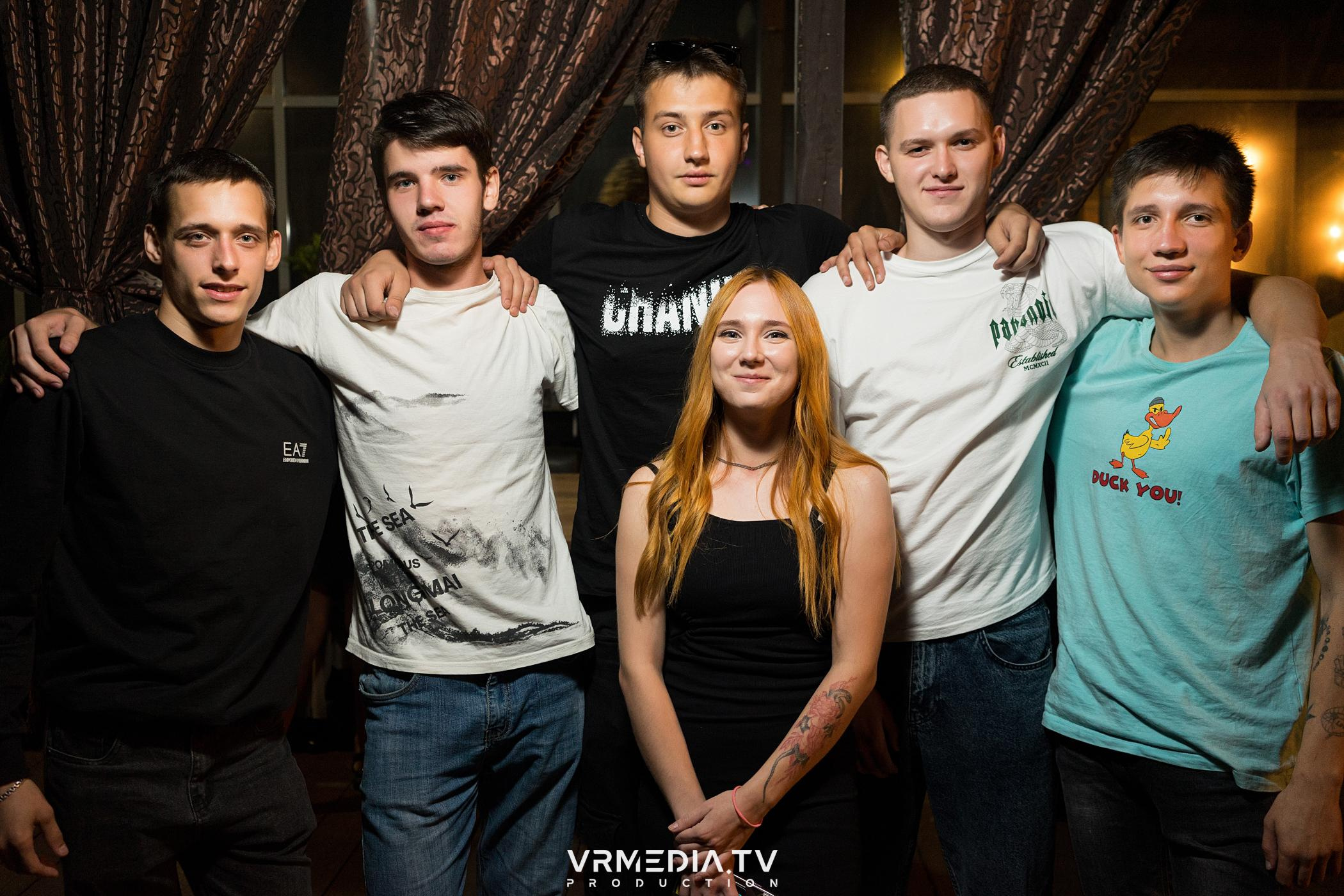 Выходные в баре «DOSKI»