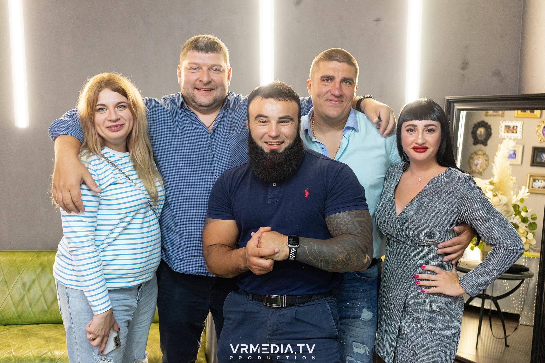 «Золотые нулевые» в караоке-баре «Volna»