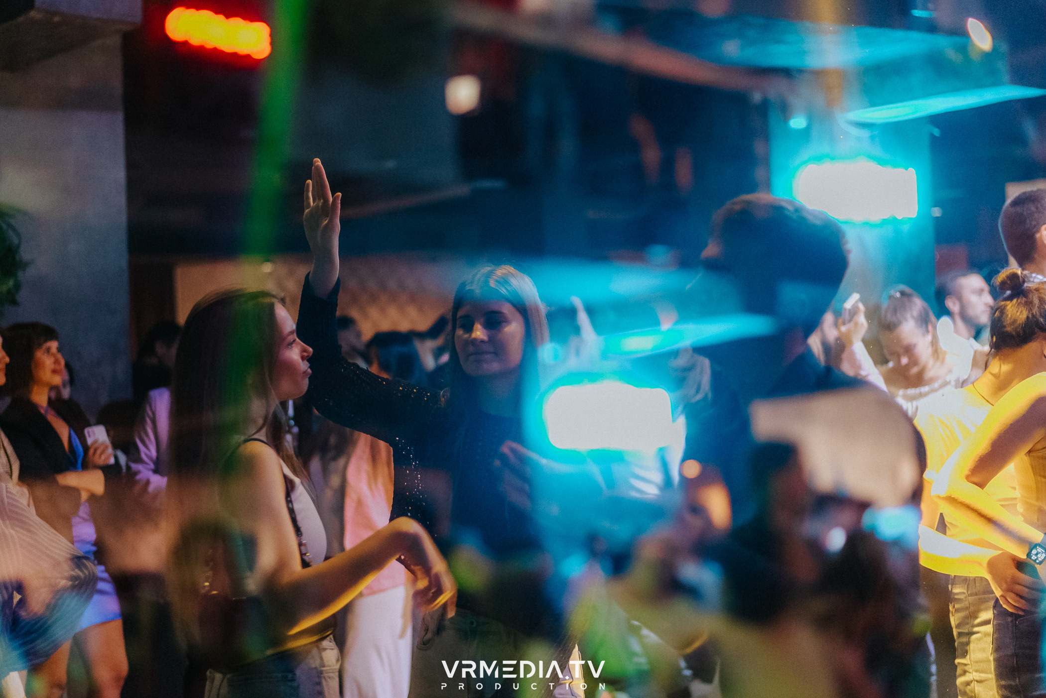 Выходные в баре «DOSKI»