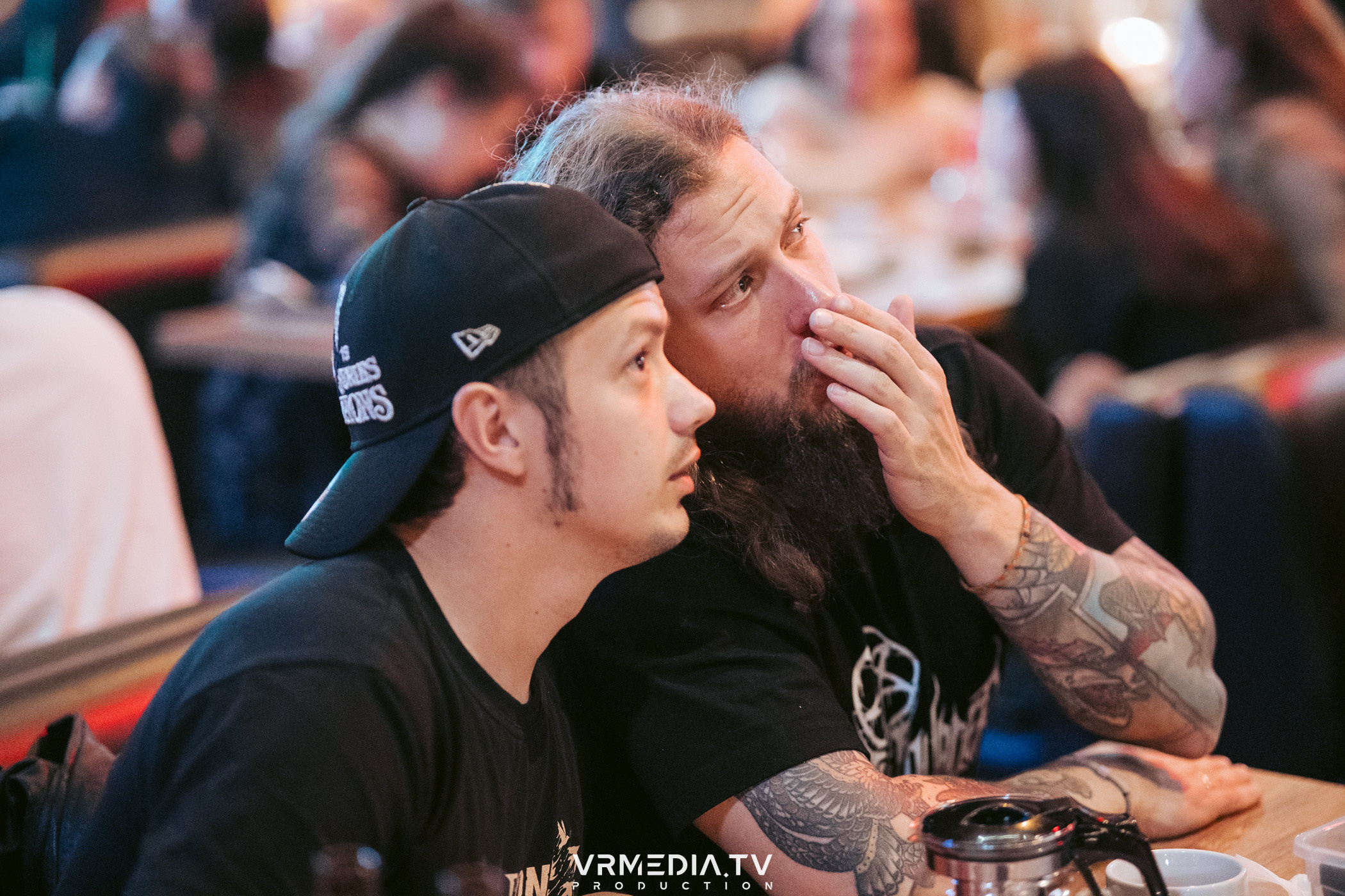 Эйнштейн party в баре «Друзья»