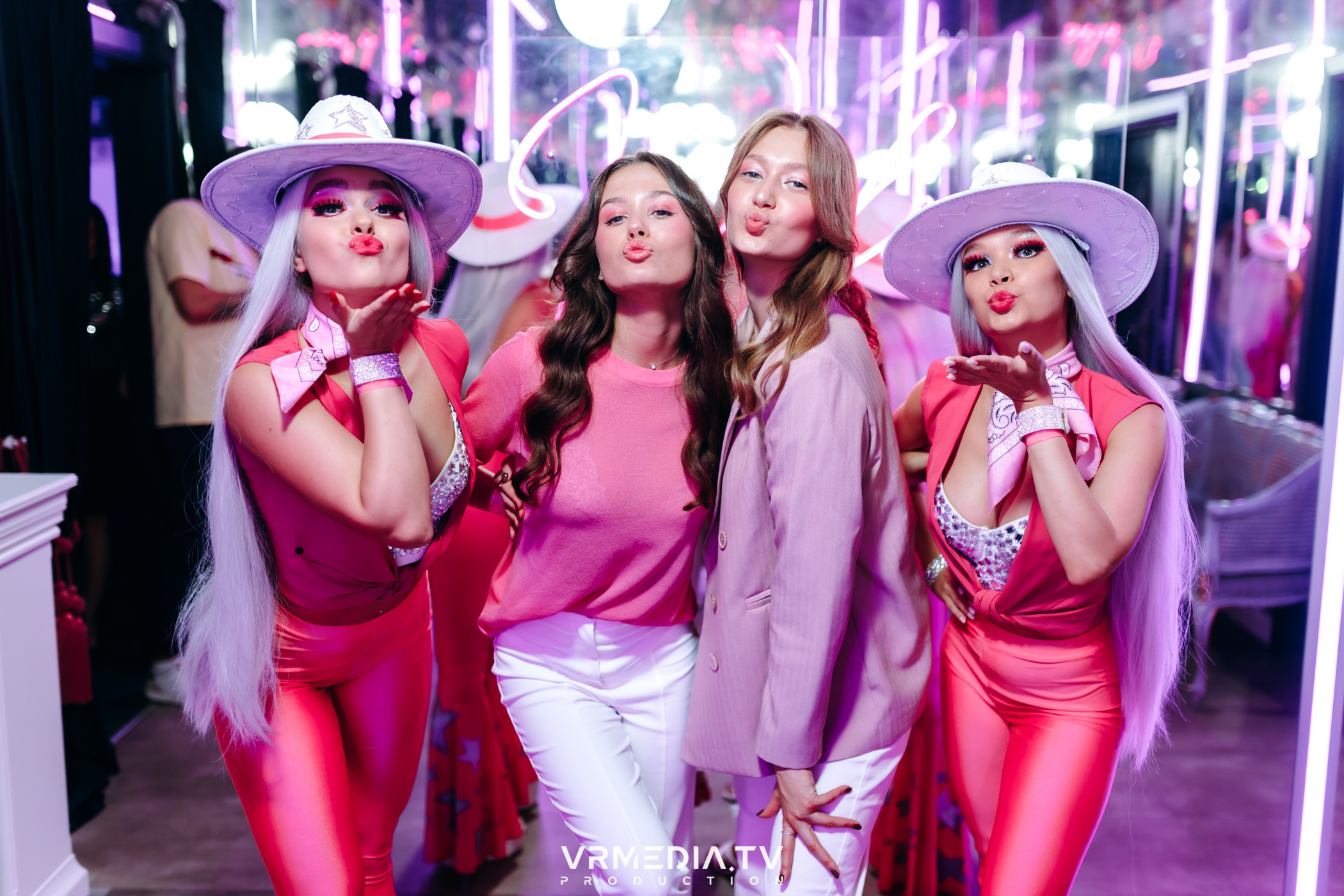 «Barbie party» в караоке-баре «Volna»