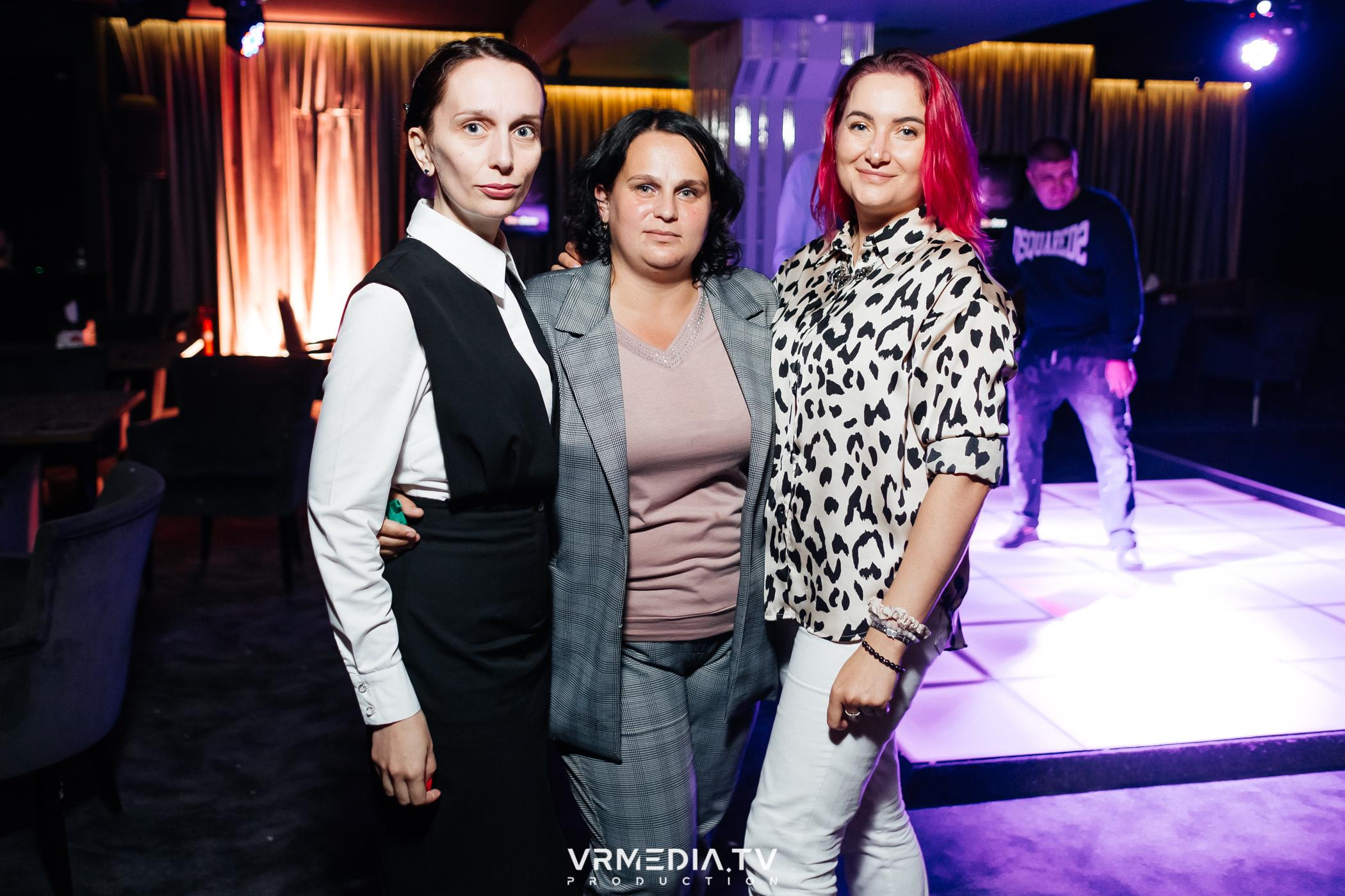 Выходные в караоке-баре «Volna»