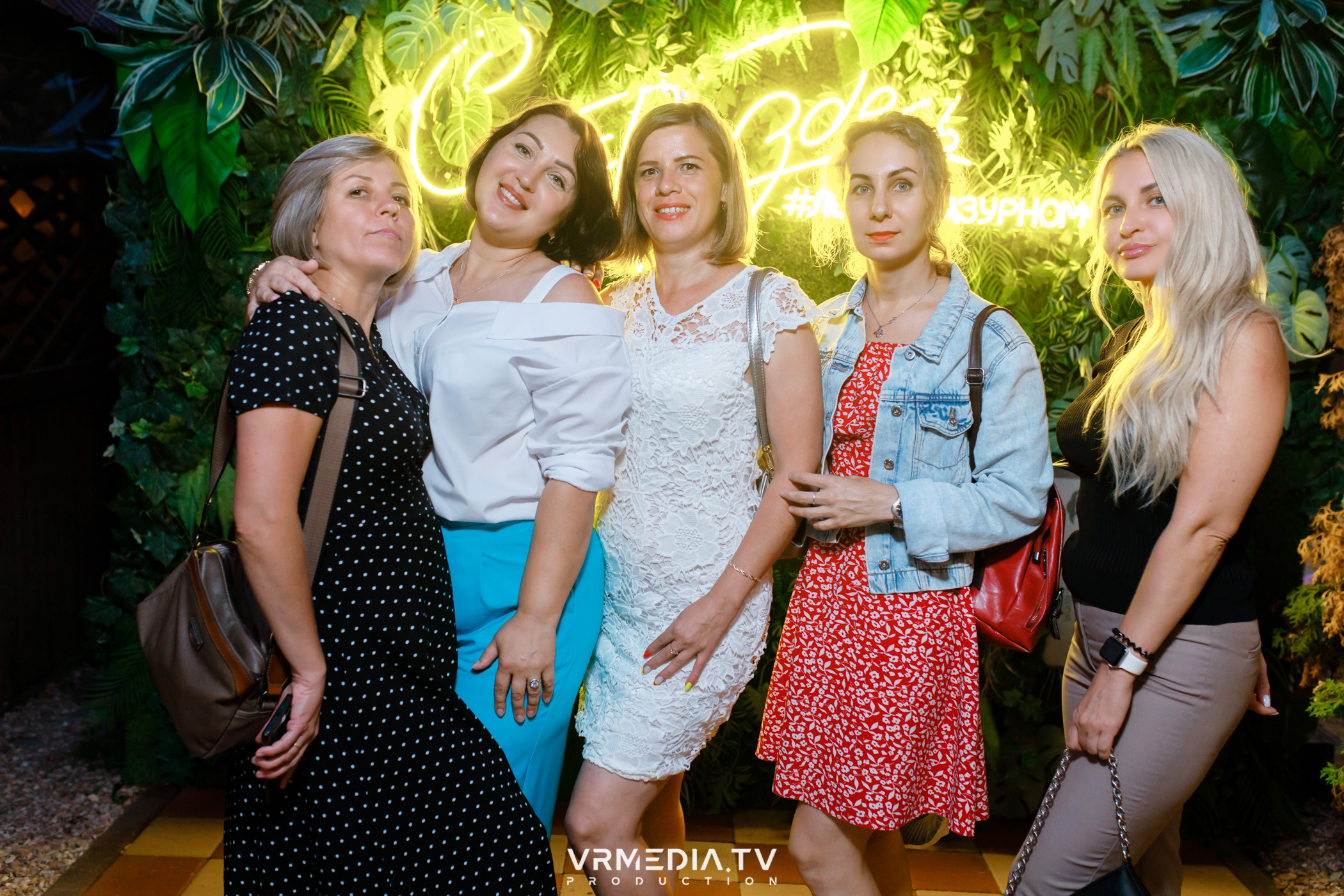 Выходные в ресторане «Лазурный берег»