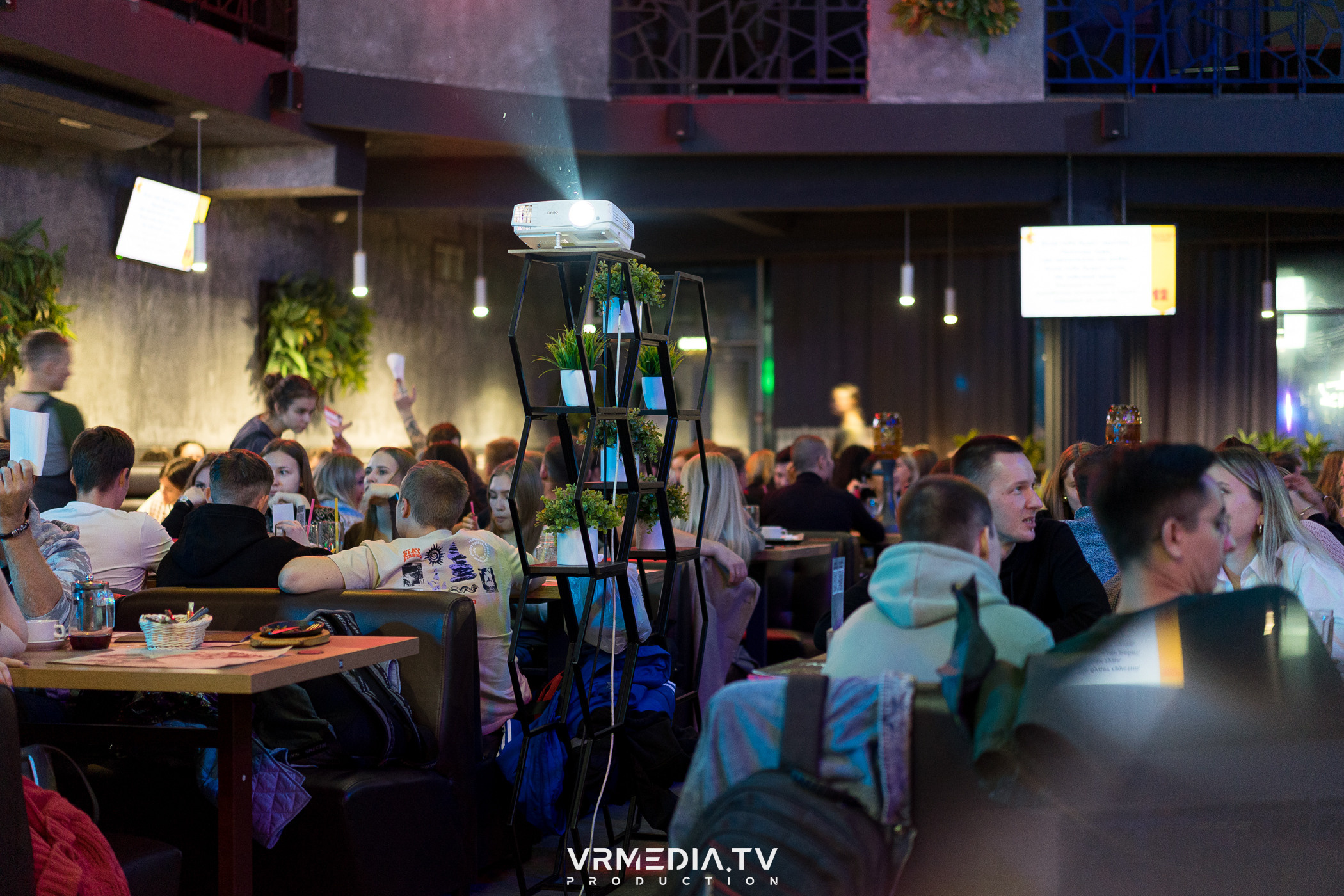 WoW QuiZ в баре «Друзья»