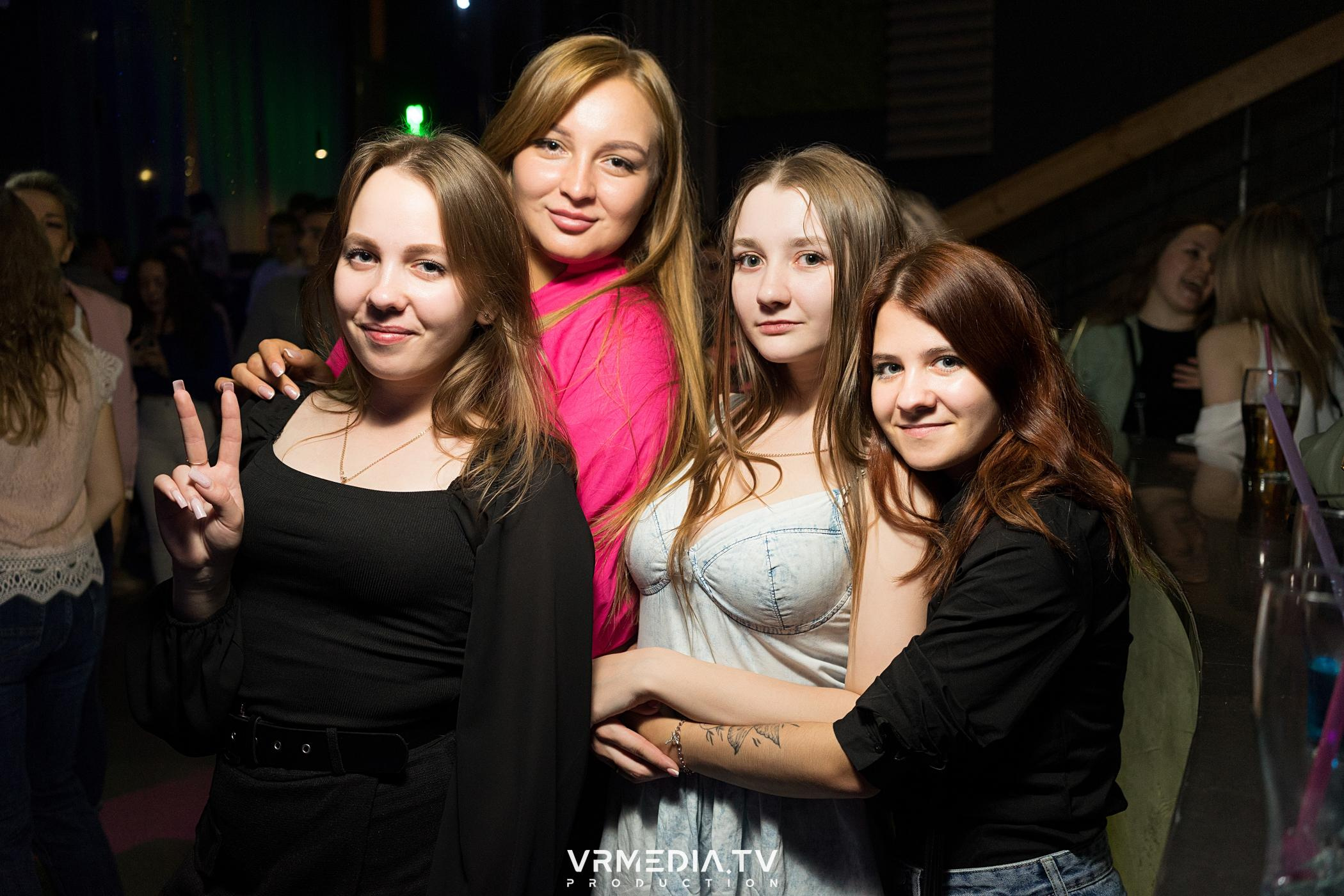 Выходные в баре «DOSKI»