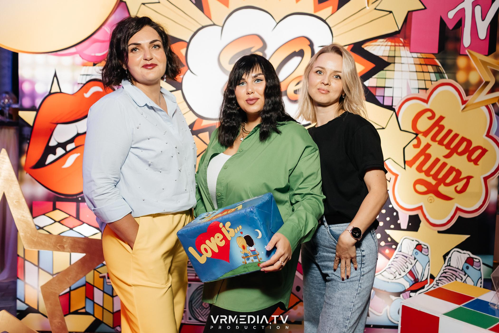 Дискотека 90-х в ресторане «Империя»