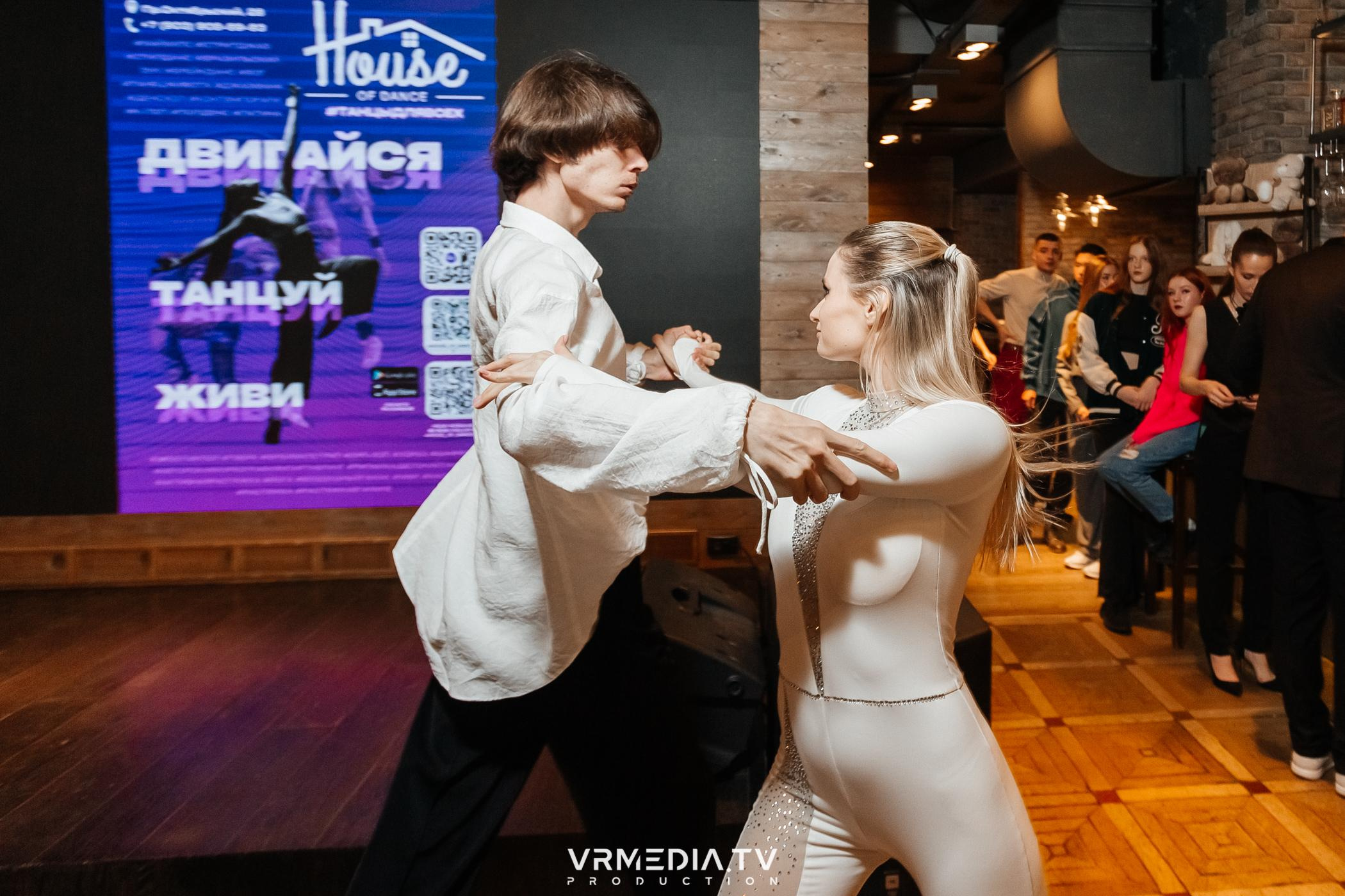 Презентация женского глянцевого журнала ICON SIBERIA MAG