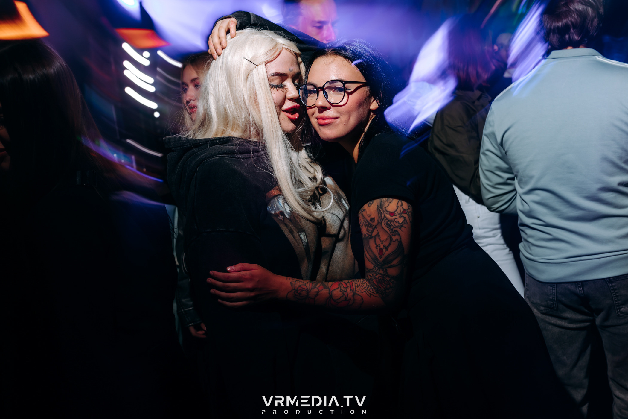 Бару «Cosmo» — 8 лет!