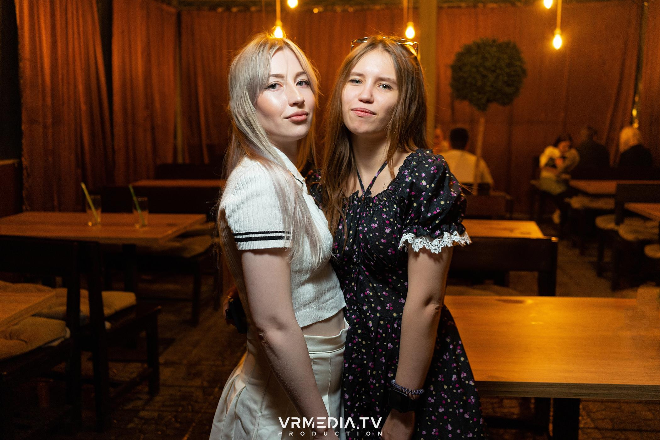 Выходные в баре «DOSKI»