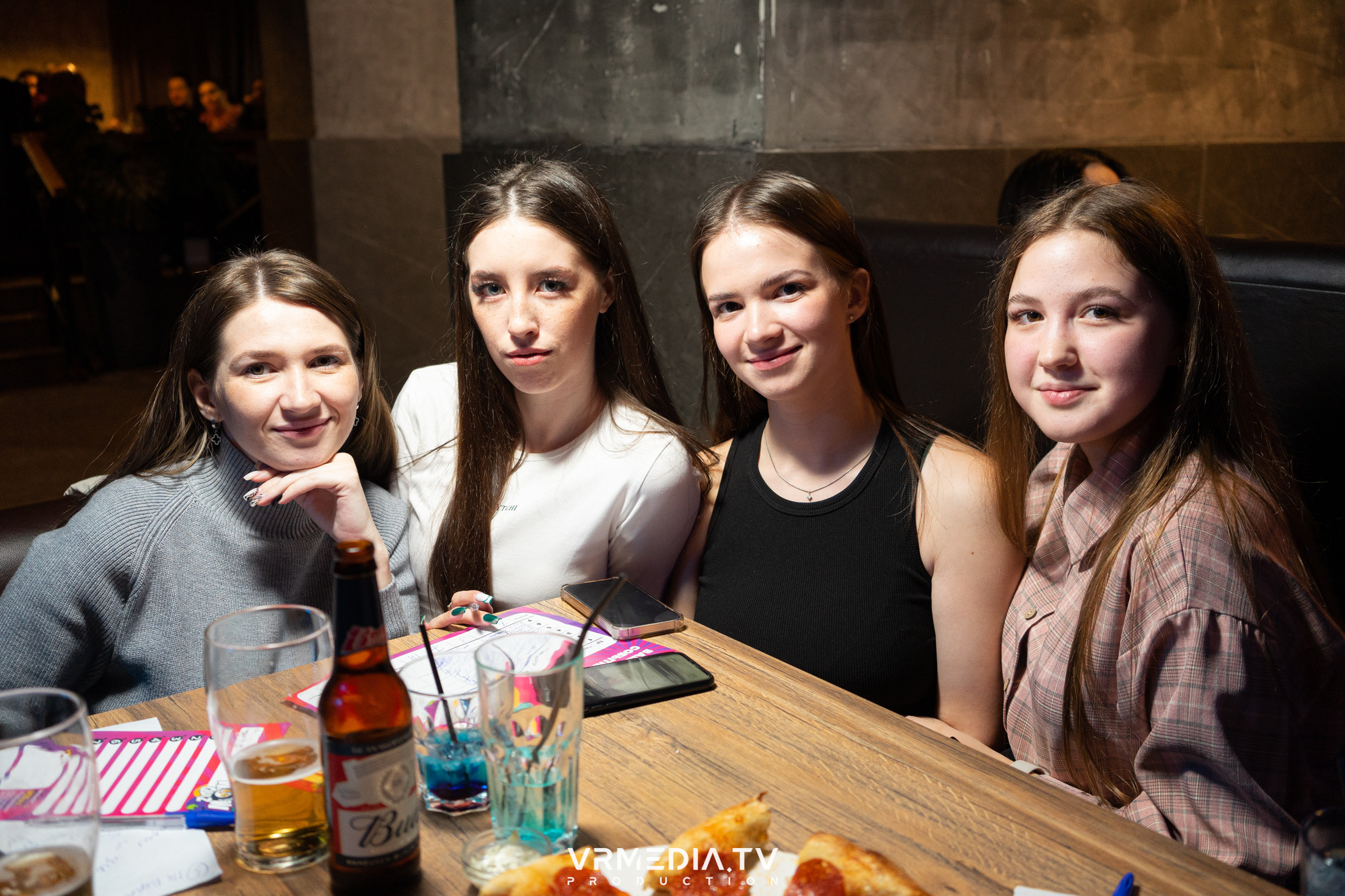 WoW QuiZ в баре «Друзья»