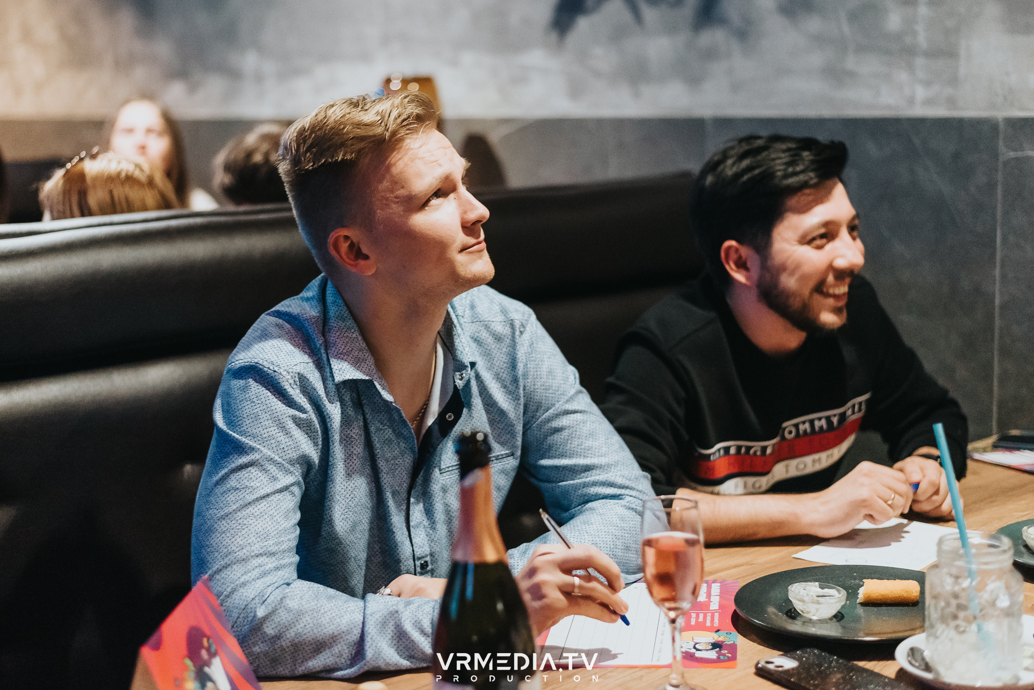 WoW QuiZ в баре «Друзья»