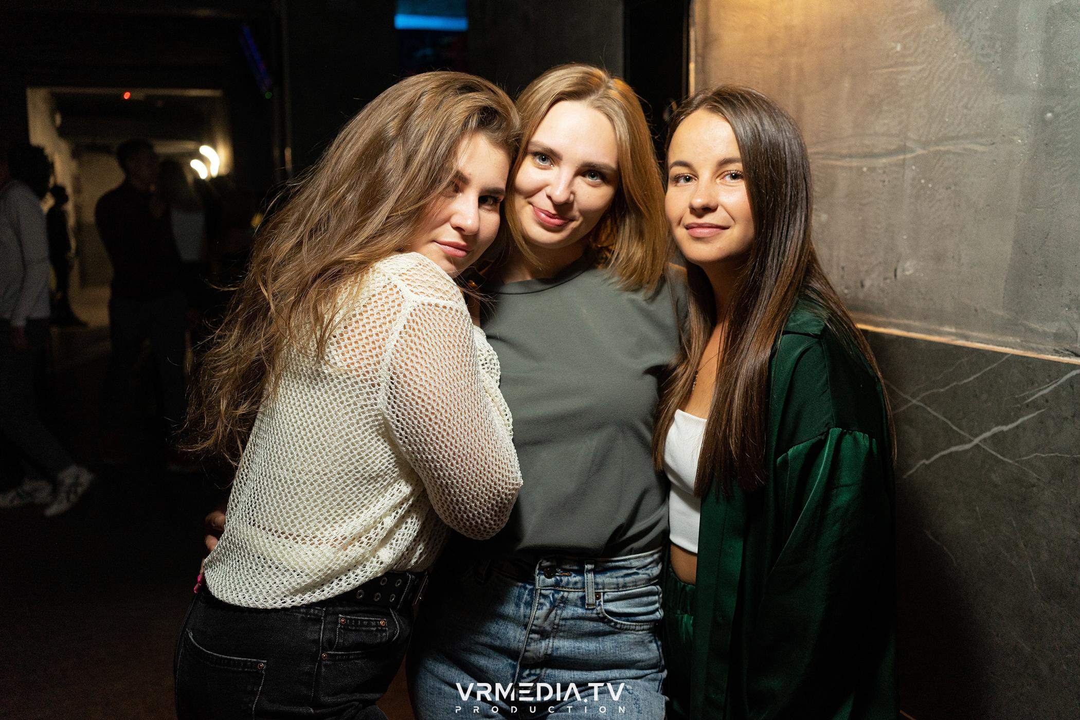 Выходные в баре «DOSKI»