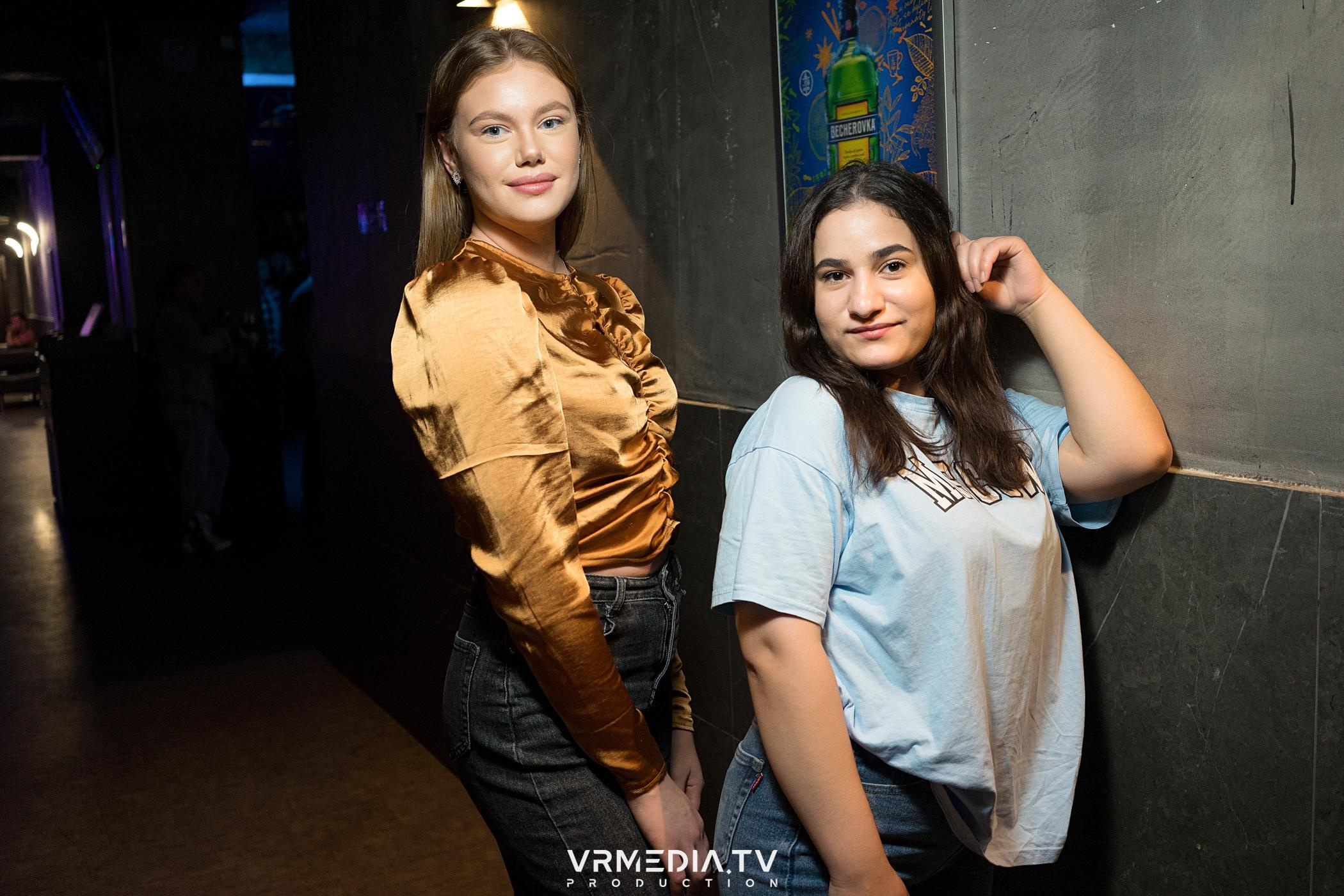 Выходные в баре «DOSKI»