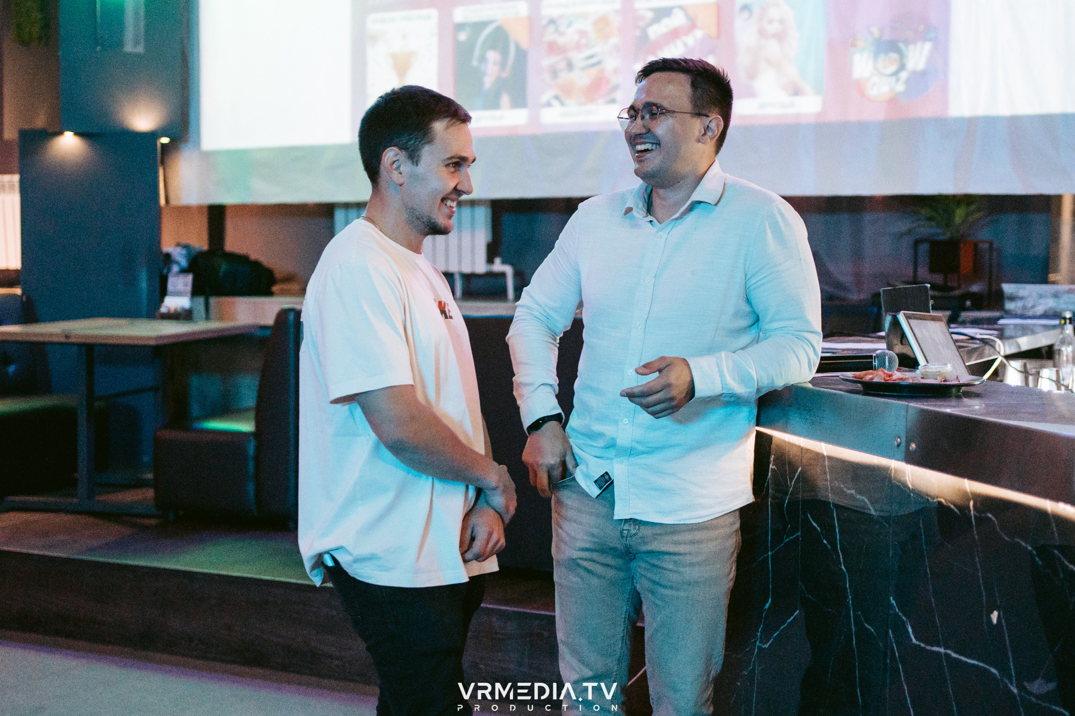 WoW QuiZ в баре «Друзья»