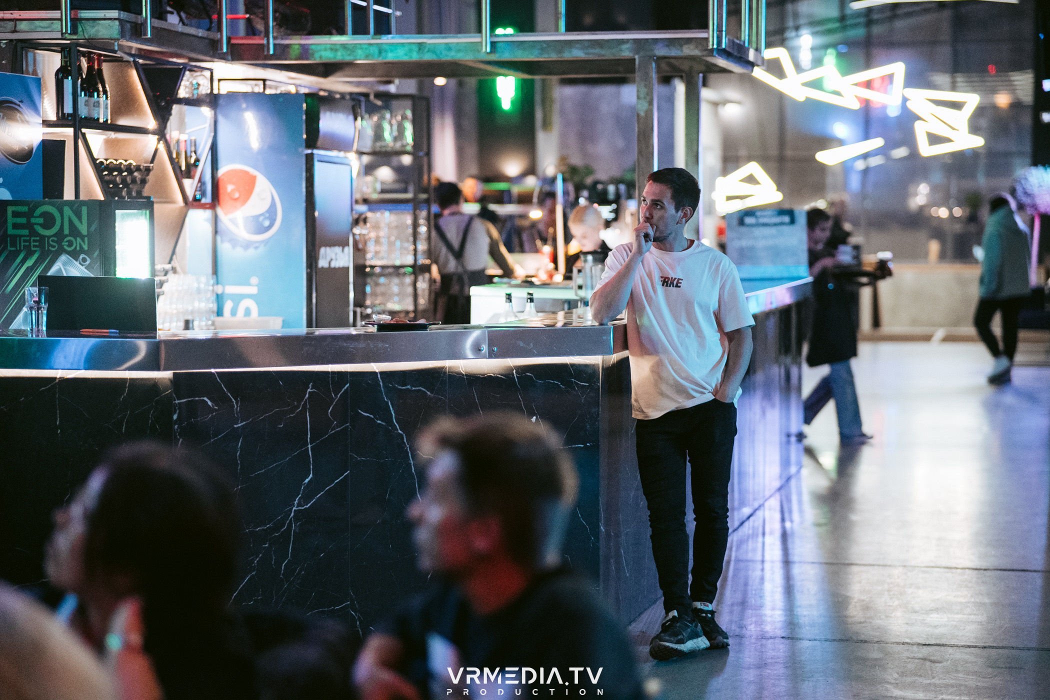 WoW QuiZ в баре «Друзья»